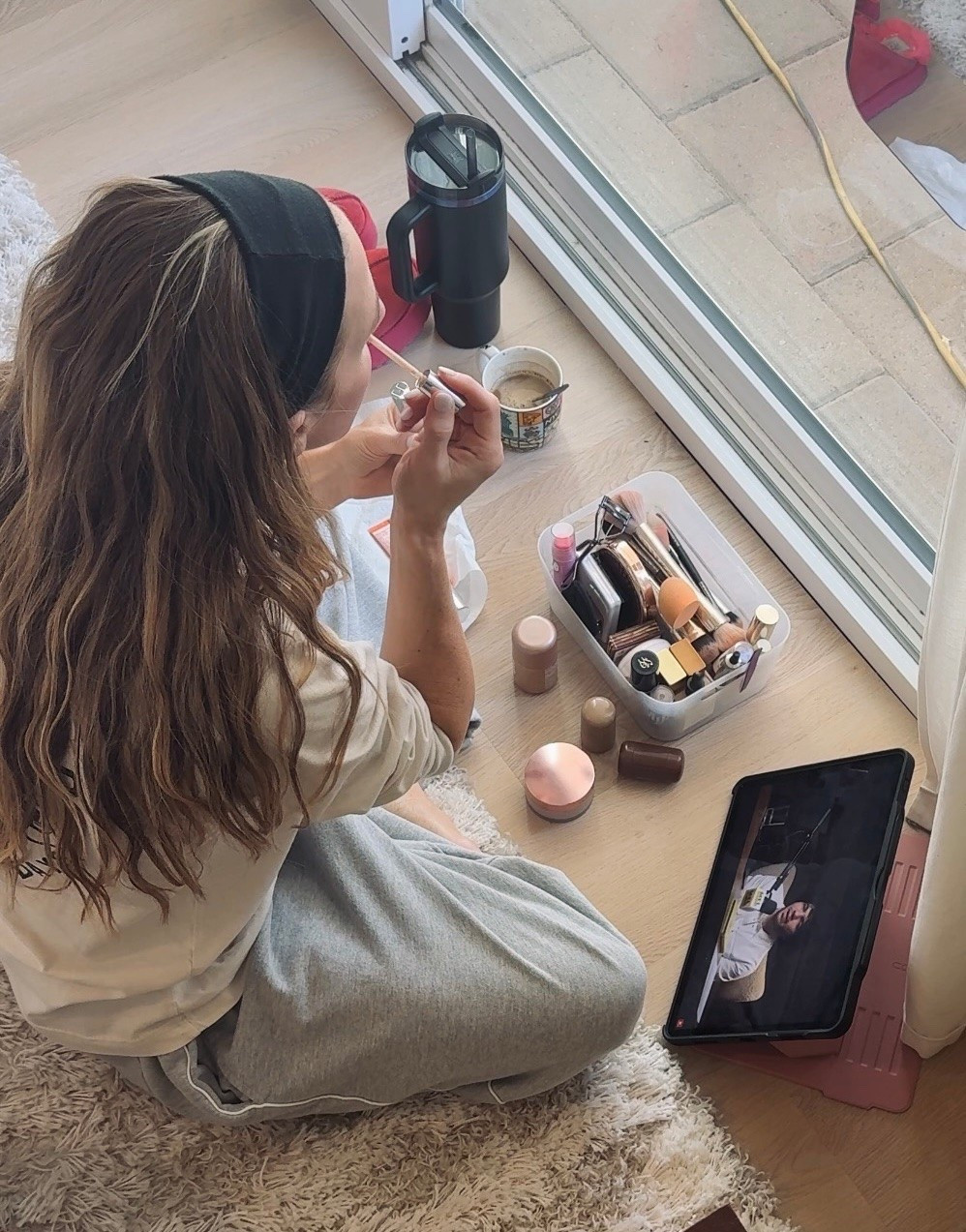 Get ready with me, makeup favorites and cozy sweats

#LTKgrwm #LTKdayinmylife #LTKOver40