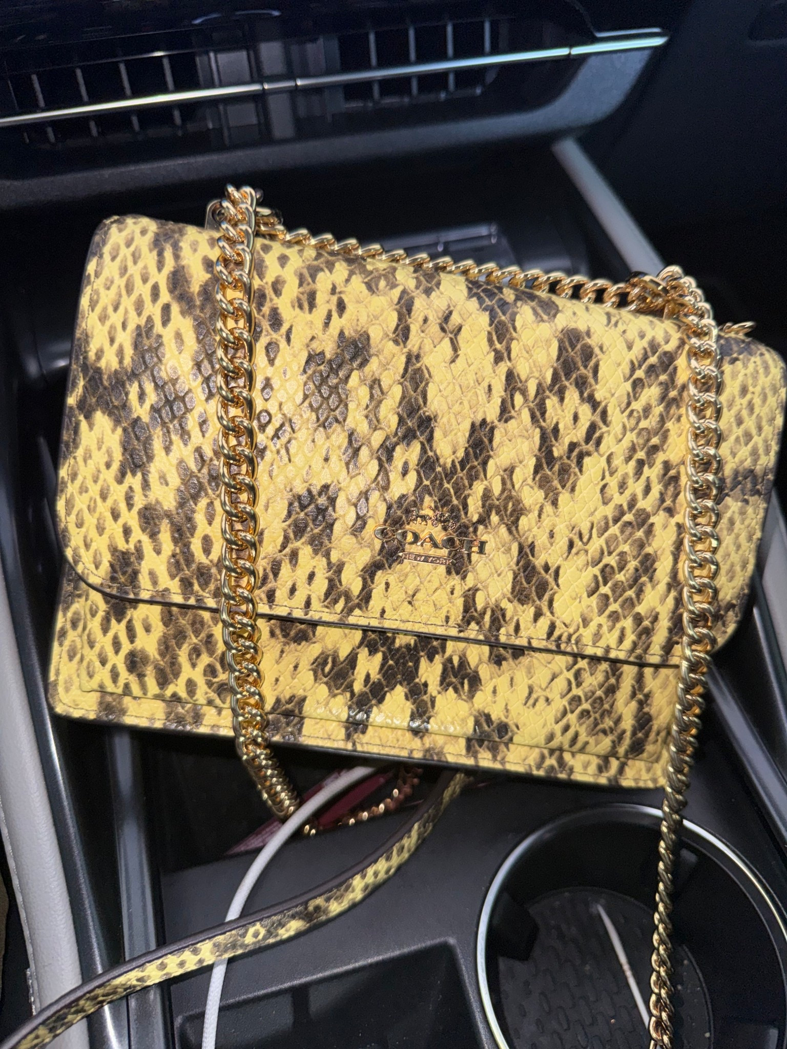 I got my new coach bag and I’m obsessed 🤩 #coach #newcoachdrop #coachbag #fashion