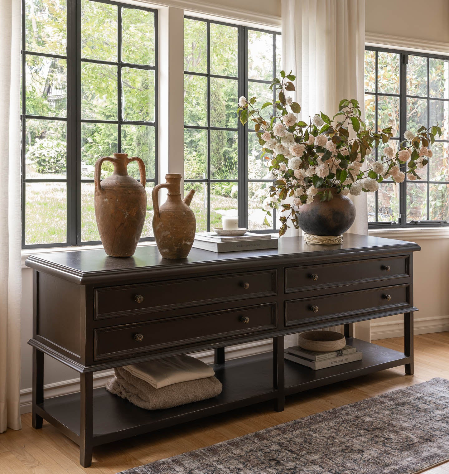 Renata Console | Shoppe Amber Interiors | Amber Interiors