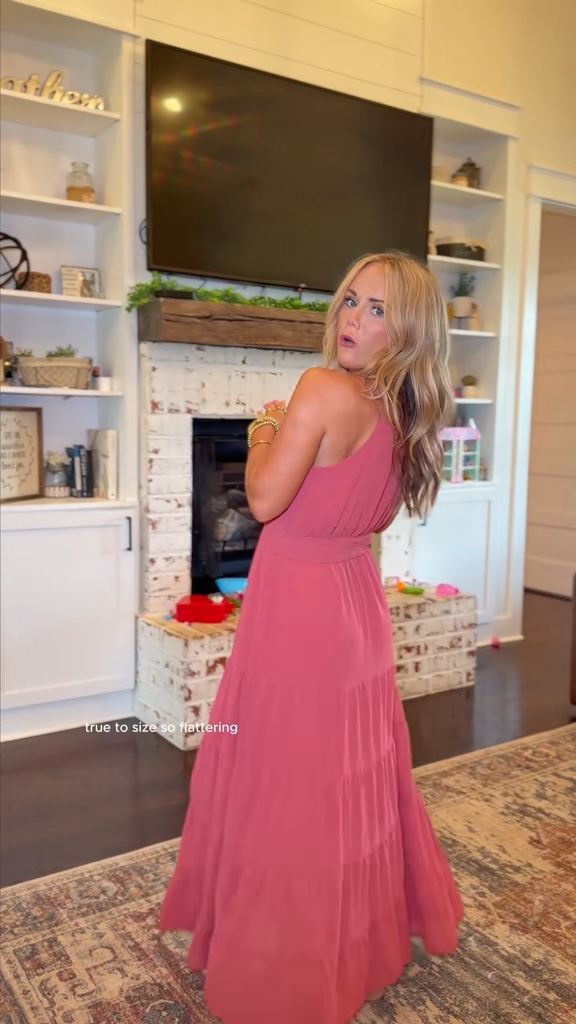 My new fav dress ⭐️⭐️

#LTKootd #LTKmomlife