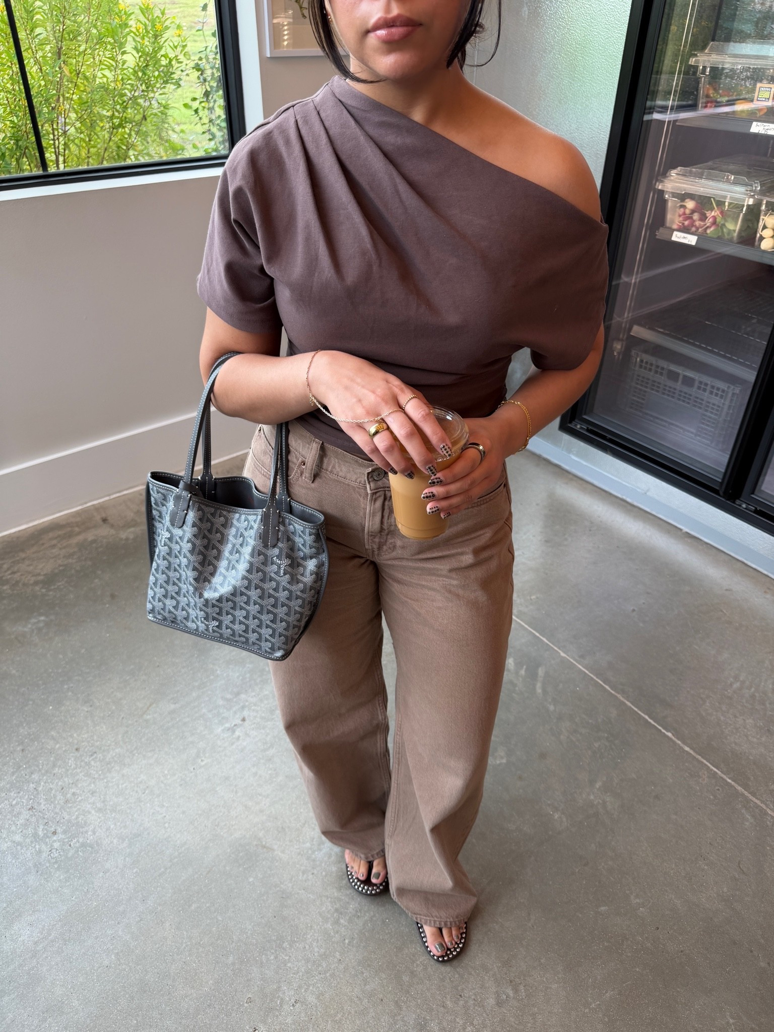 Coffee run outfit 
Jeans: 26 short 
Top: small
Sandals: 6.5 
Mini tote bag