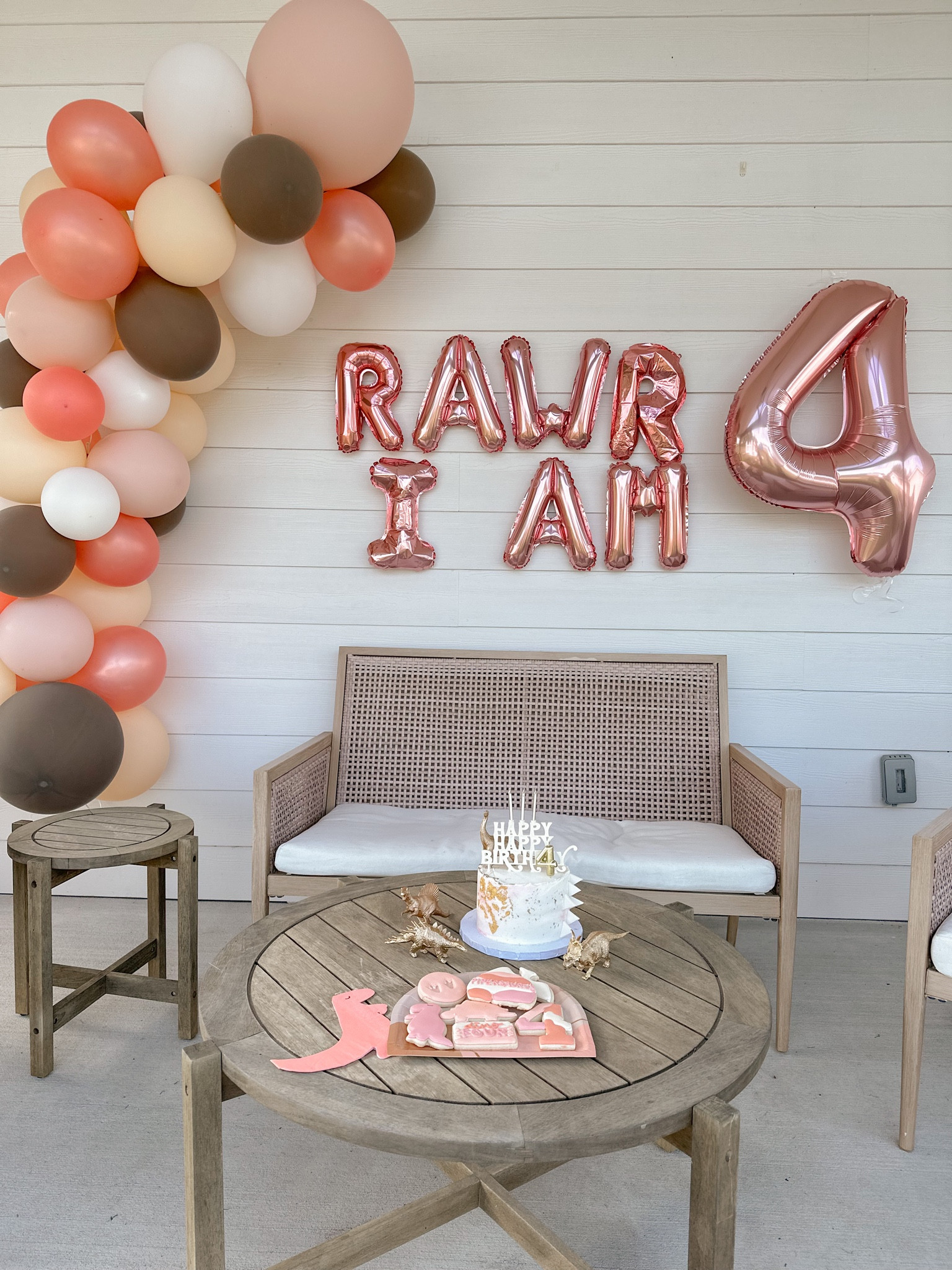 DinoFOUR party details! 🦖🦕 

#LTKkids #LTKbaby #LTKfamily