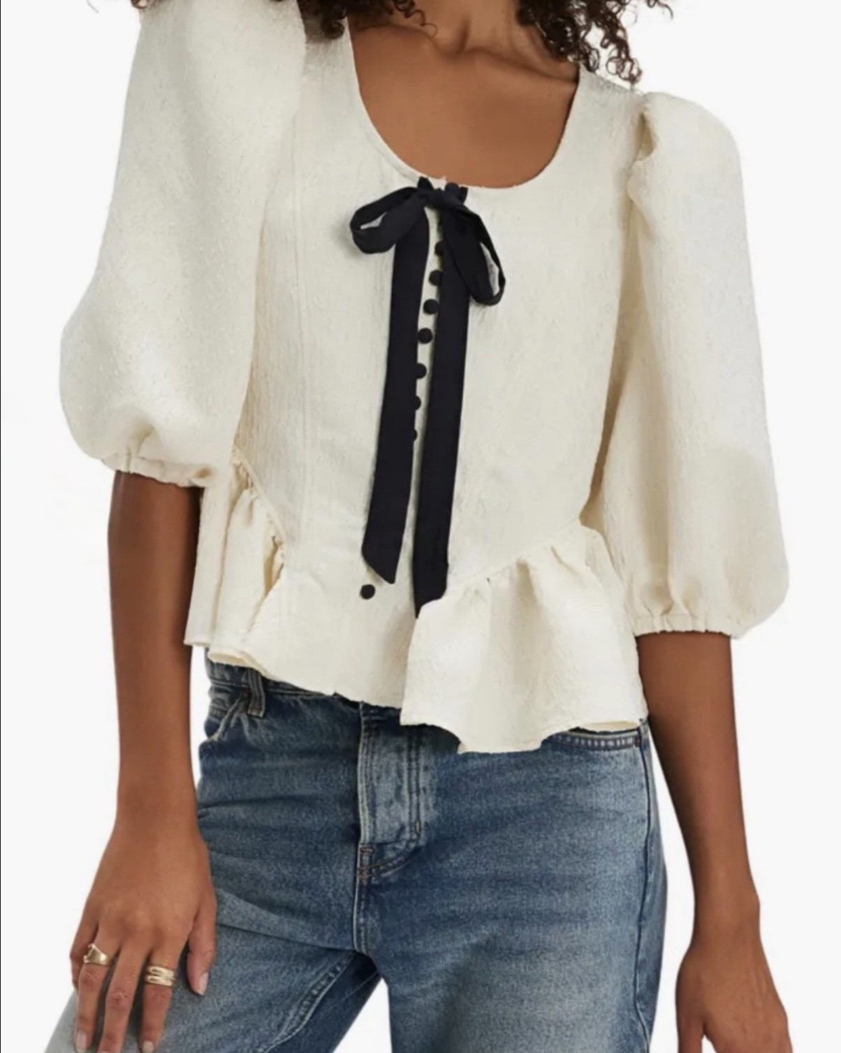 Bows are trending in my closet 🎀 

#LTKFindsUnder100 #LTKFindsUnder50 #LTKHome