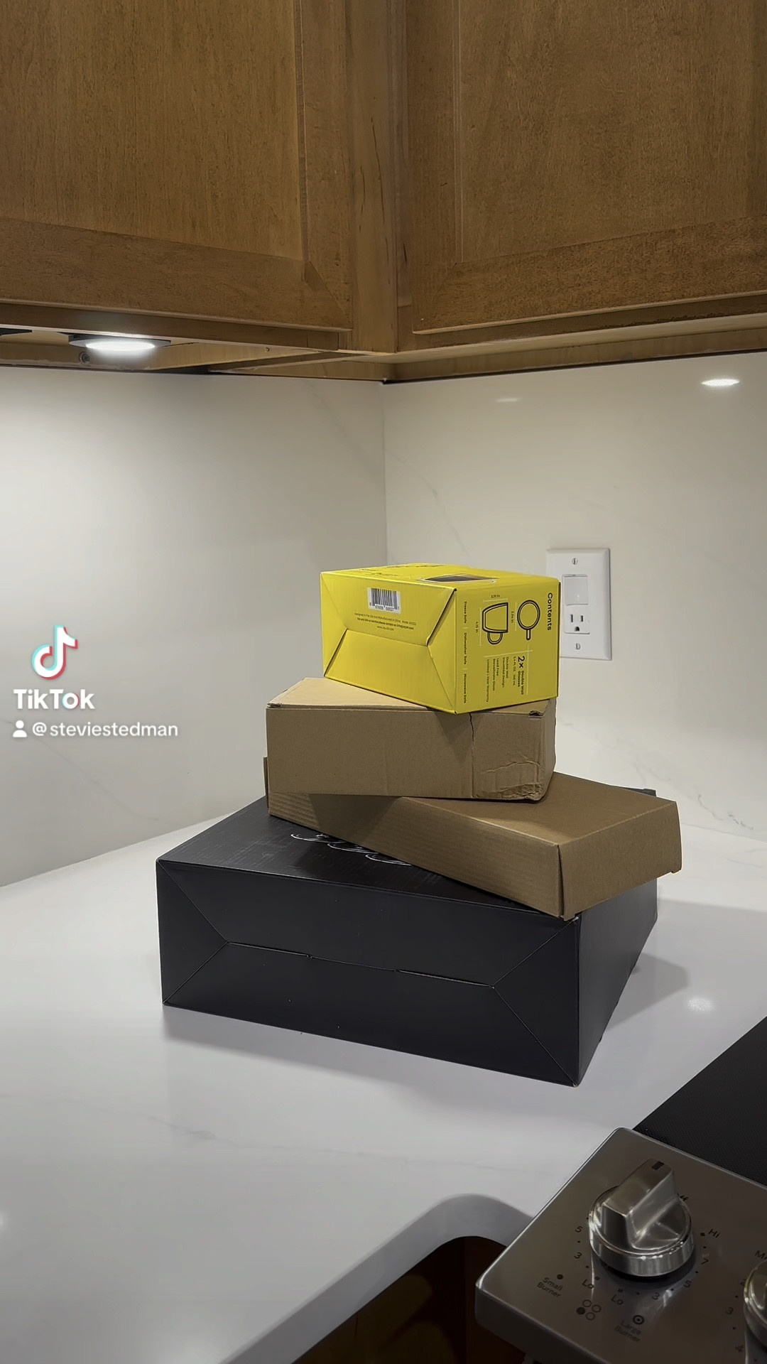 Moving series part one: let’s unbox these glasses
#amazon

#LTKSaleAlert #LTKHoliday #LTKCyberWeek