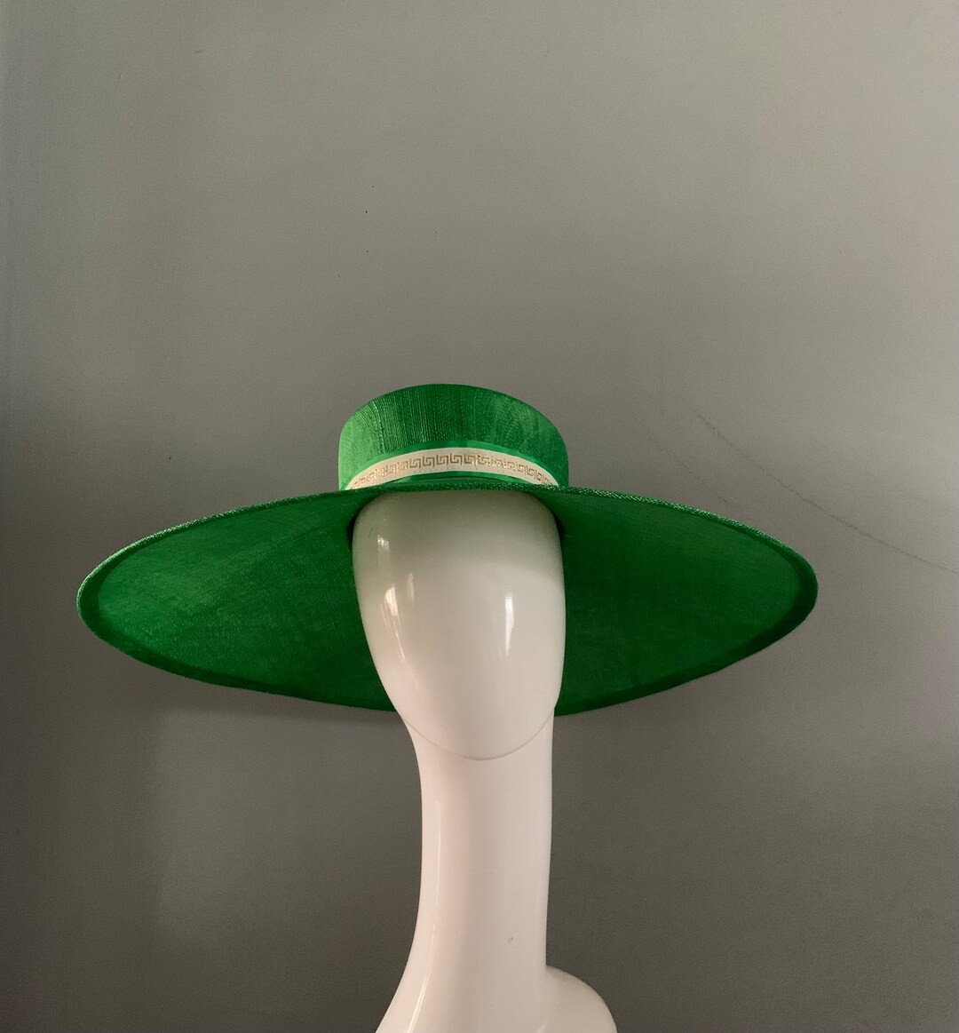 Emerald Green Sinamay Saucer Hat: Down Turned Brim, Bow Detail - Etsy UK | Etsy (Global)