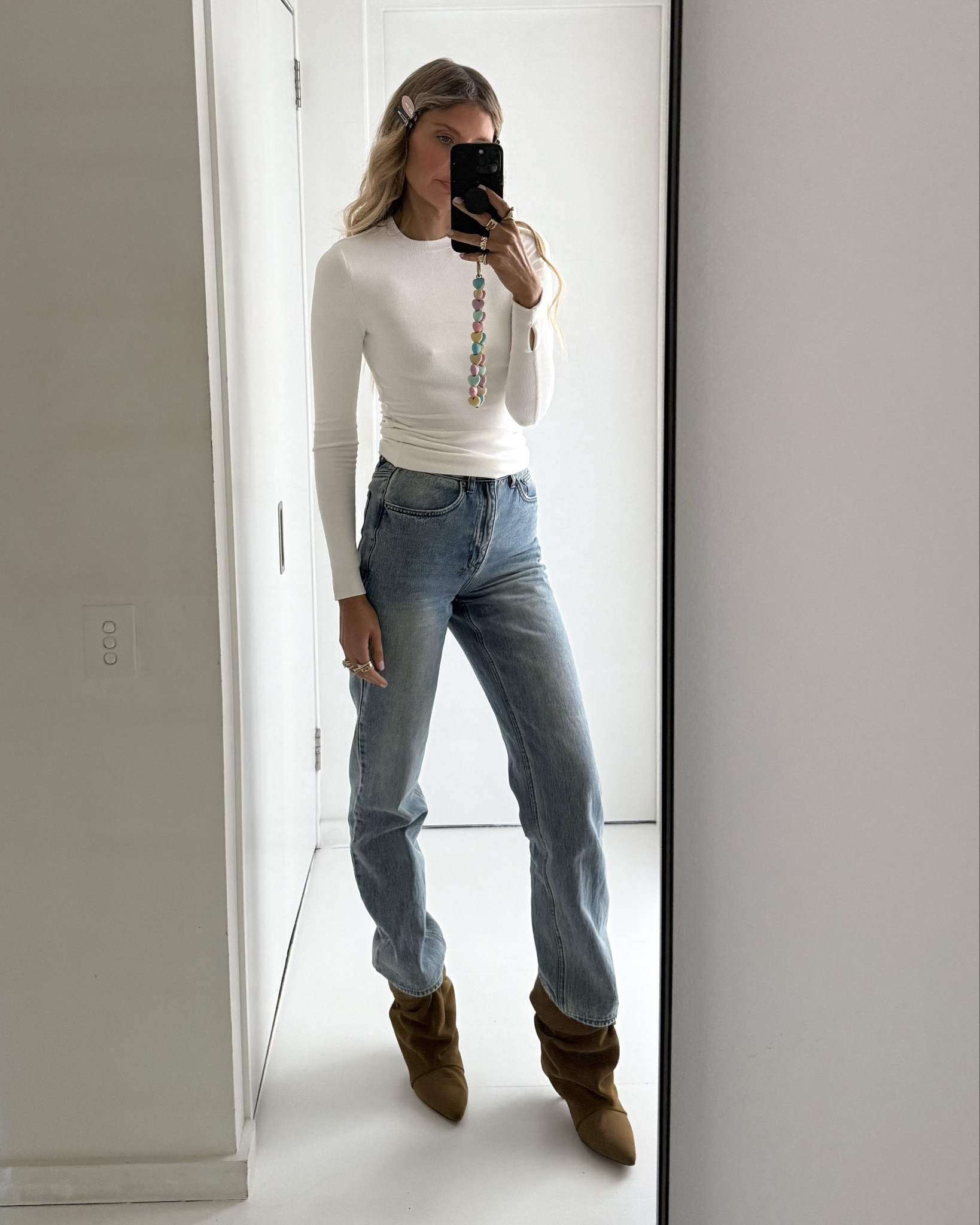 Quite possibly THE best white long sleeve I’ve ever worn 

#LTKwinter #LTKaustralia #LTKjeans