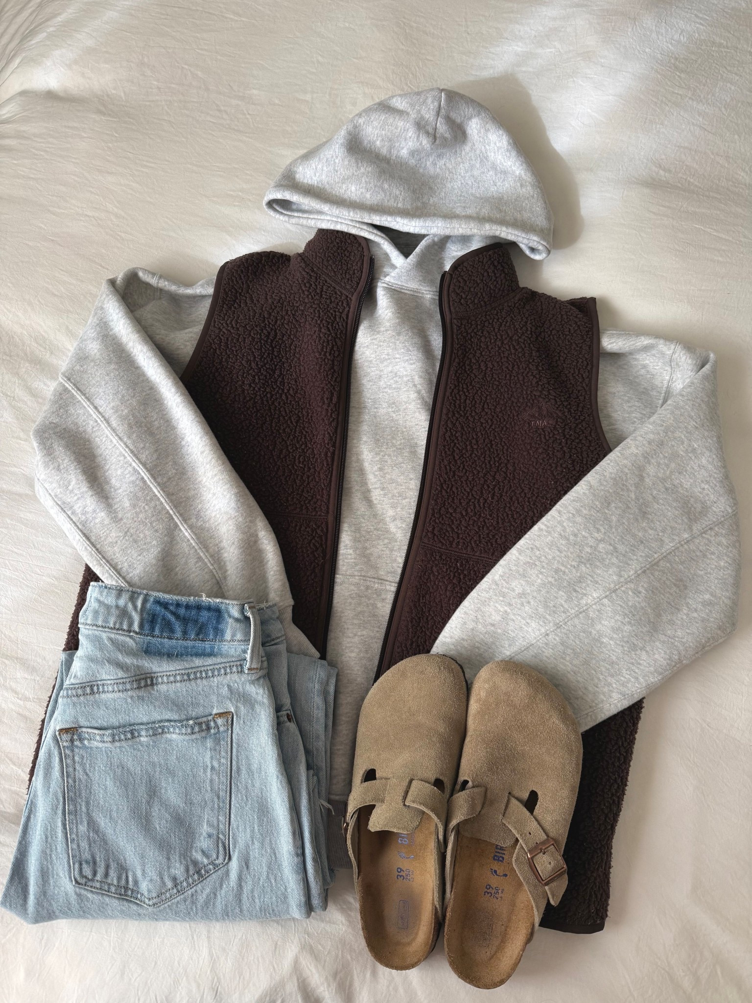 Hoodie & Jeans are on sale at Abercrombie right now!

#abercrombie #denimsale #casualoutfit 

#LTKSaleAlert #LTKootd