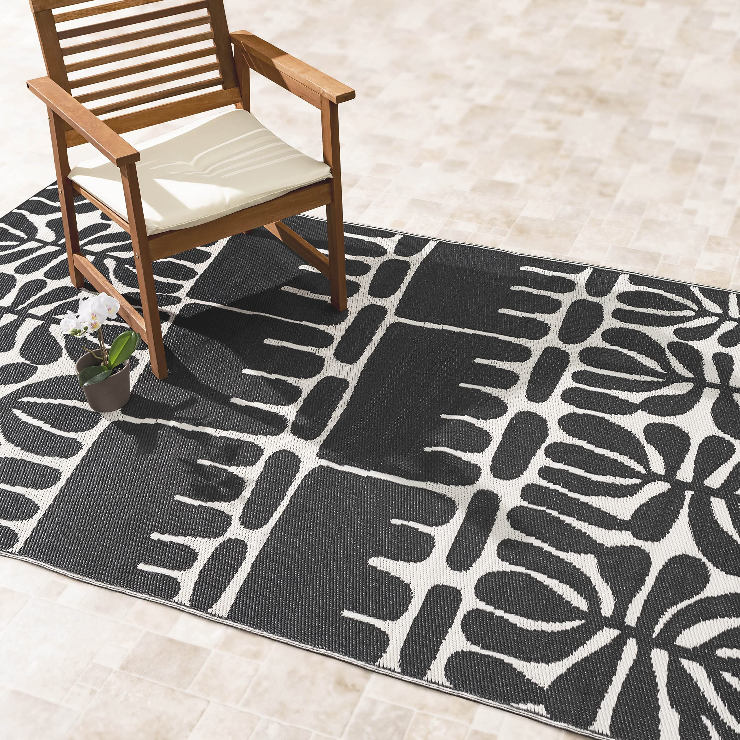 Fab Habitat Outdoor Rug - Waterproof, Fade Resistant, Crease-Free - Premium Recycled Plastic - Tribal, Black & White - Patio, Deck, Porch, Balcony, Laundry Room - Serowe - Black - 4 x 6 ft | Amazon (US)