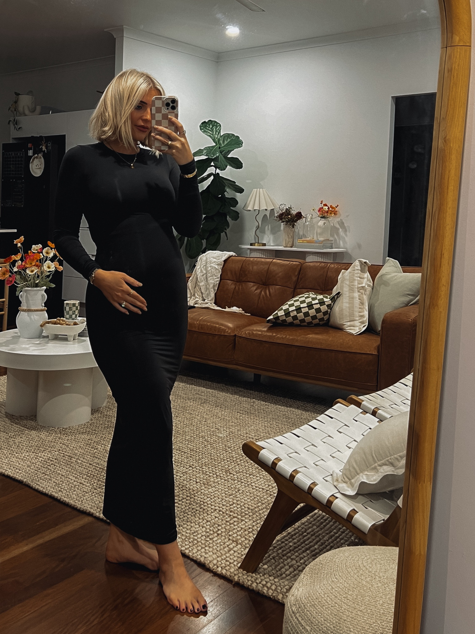 The black dress that everyone needs #skims 

#LTKmidsize #LTKcurves #LTKaustralia