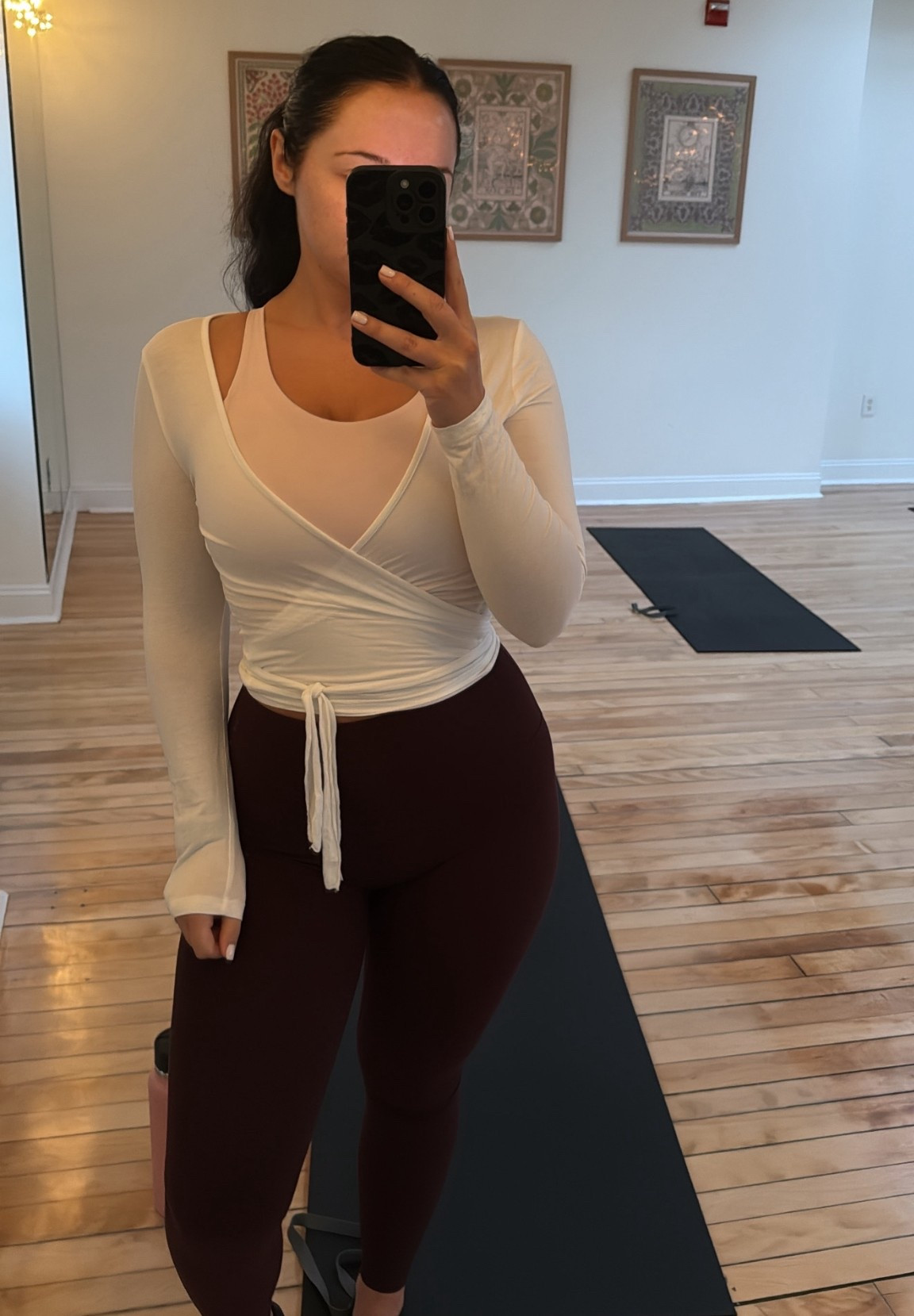 Barre studio layers I'm loving✨
🤍Ballet wrap top → Amazon / Target
🍇Align leggings → LuluLemon |Goodnight plum
🌸Sports bra → LuluLemon | Energy Bra

#LTKStyleTip #LTKActive #LTKMidsize