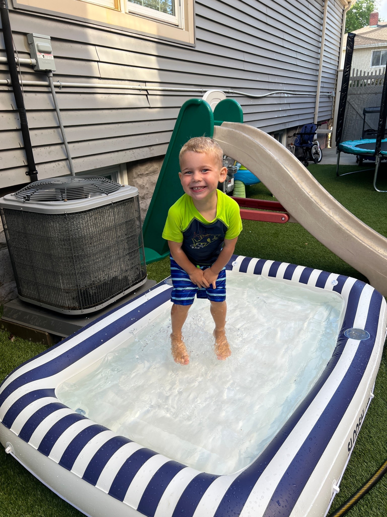 SLOOSH sun bed tanning 