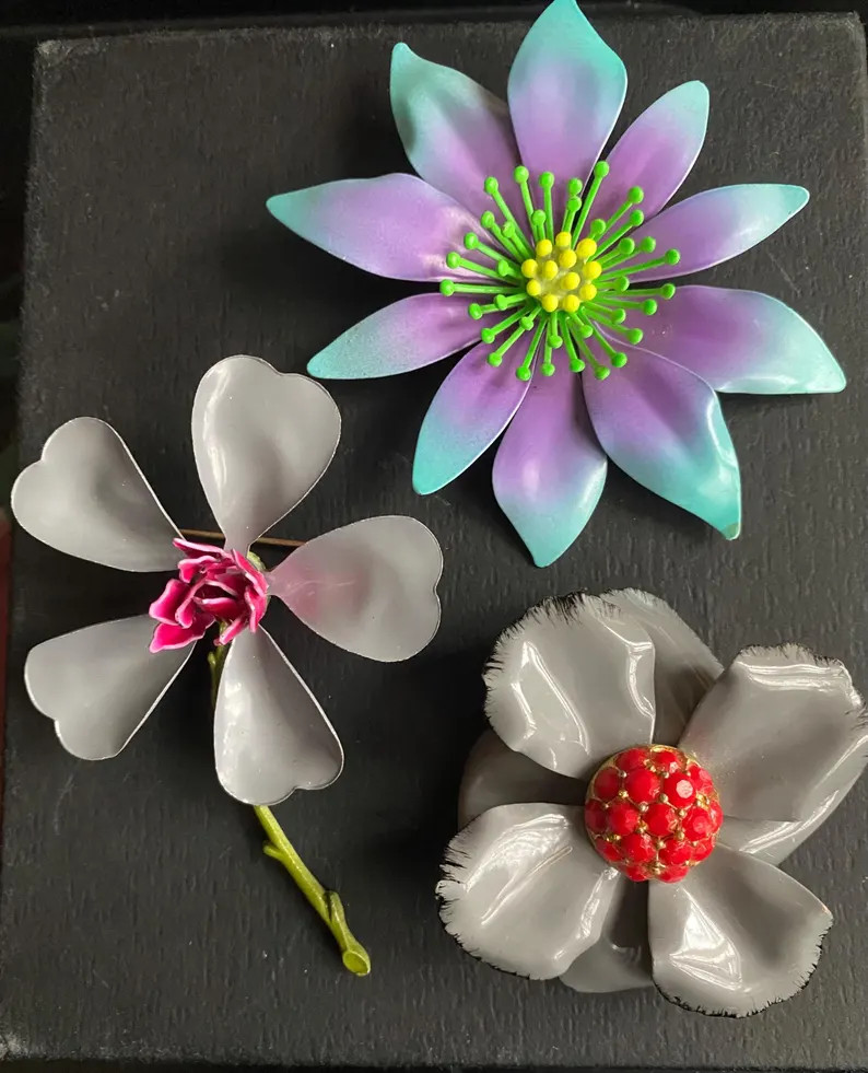 Mod Enamel Vintage Grey Flowers 1960s Metal Brooches Brooch Pin Daisy Jewelry Teal Purple Bright ... | Etsy (US)