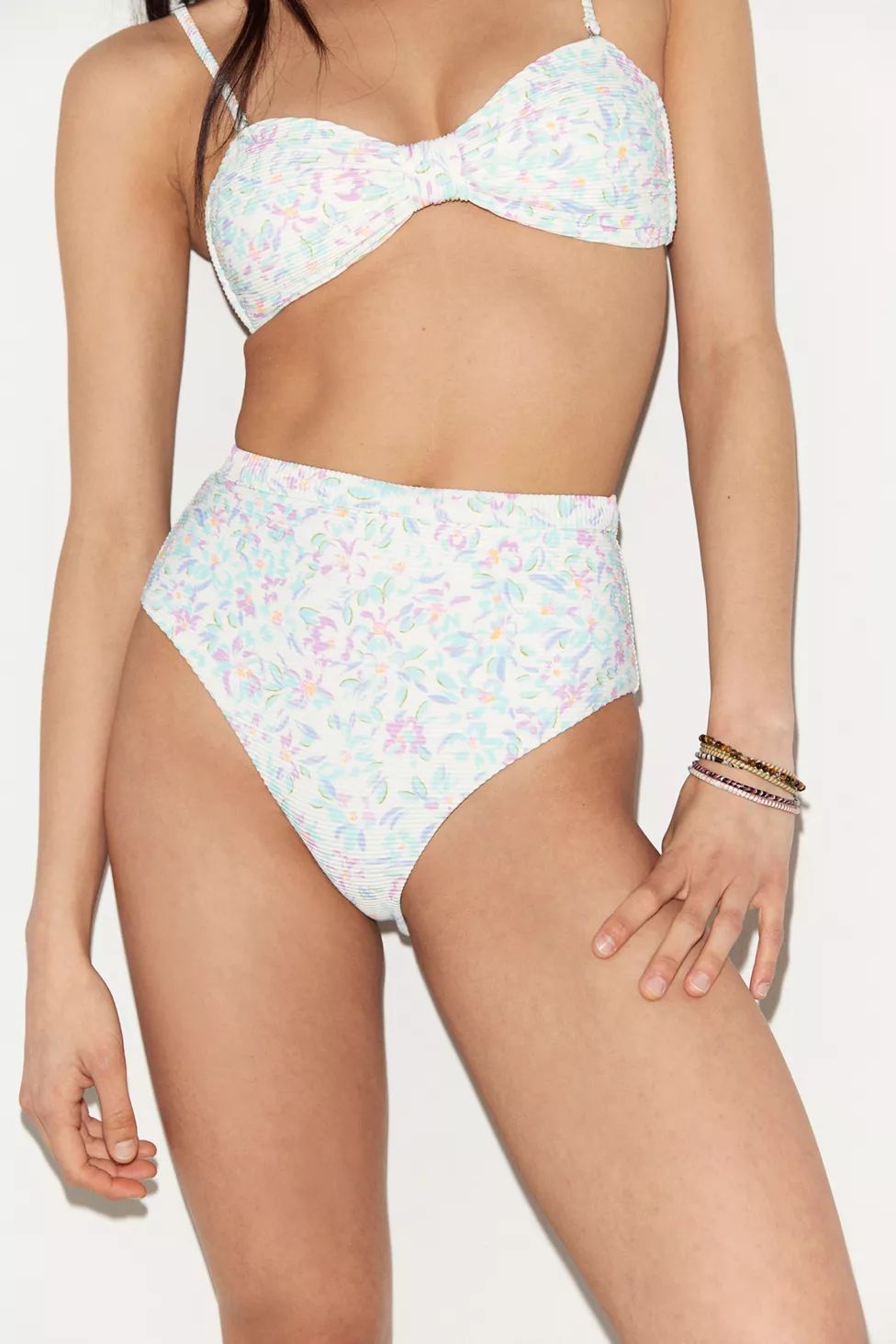 Billabong Sweet Oasis Tanlines Floral Bikini Bottom | Urban Outfitters (US and RoW)