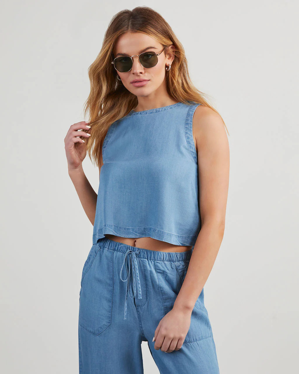 Ian Chambray Sleeveless Top | VICI