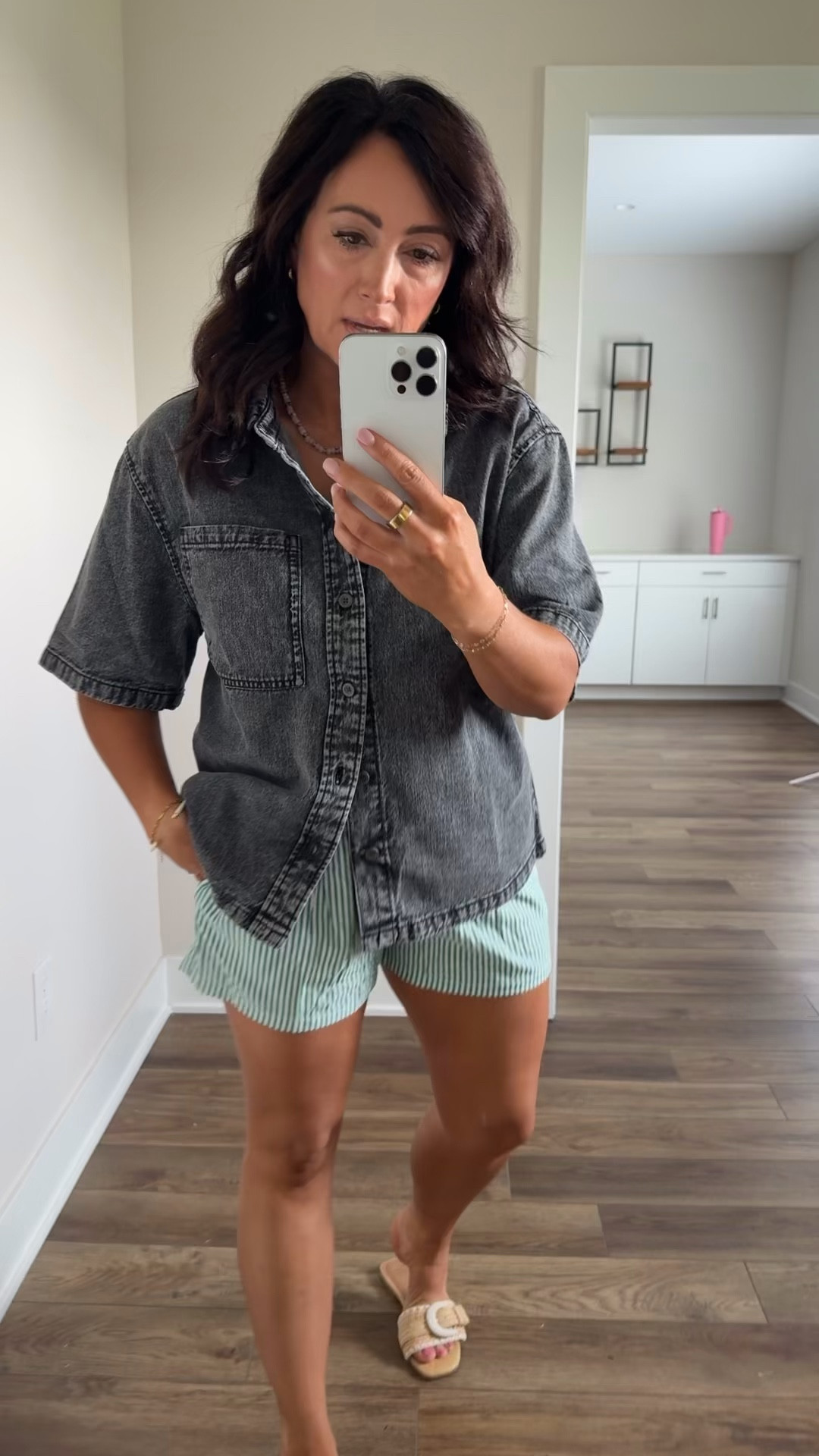 • medium top
• medium shorts

#LTKFestival #LTKgrwm #LTKootd