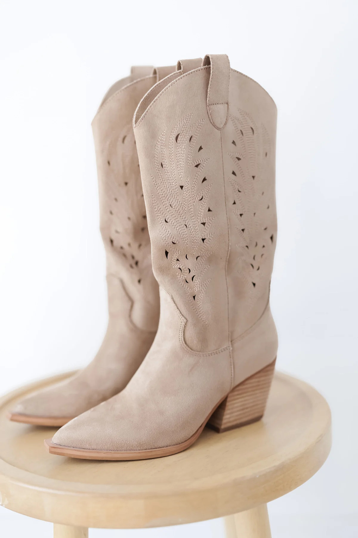 Mi.iM: Olivia Western Boots - Beige | Landry Kate