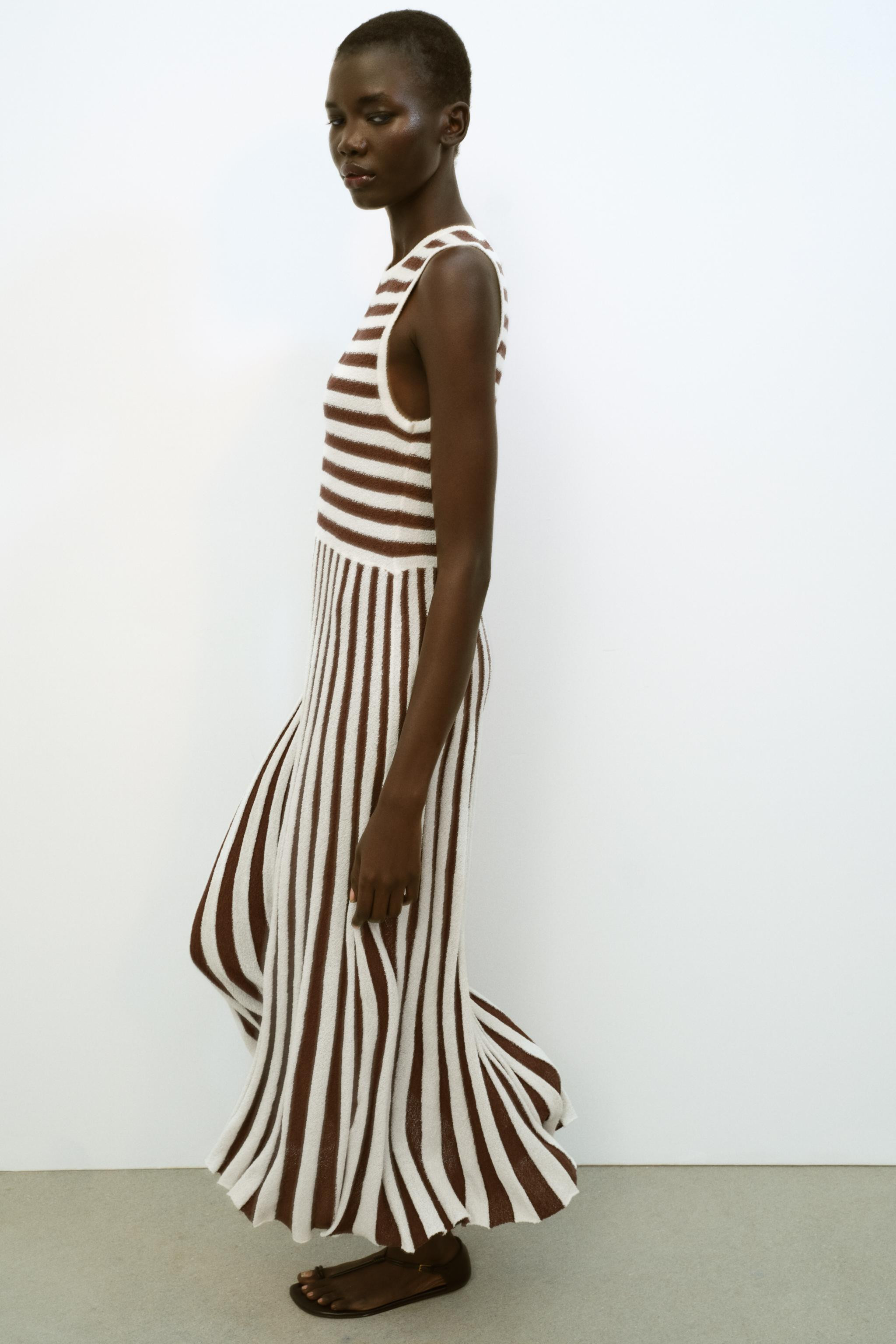 LONG TEXTURED PLEATED STRIPED DRESS | Zara US