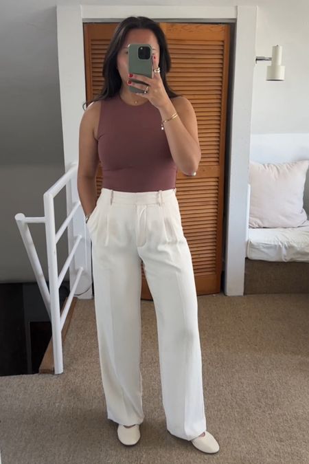 Shoes are Zara (linked on shopmy)
Tank is old aritzia
Pants: size 4

Spring outfit, spring style, everyday outfit, trouser outfit