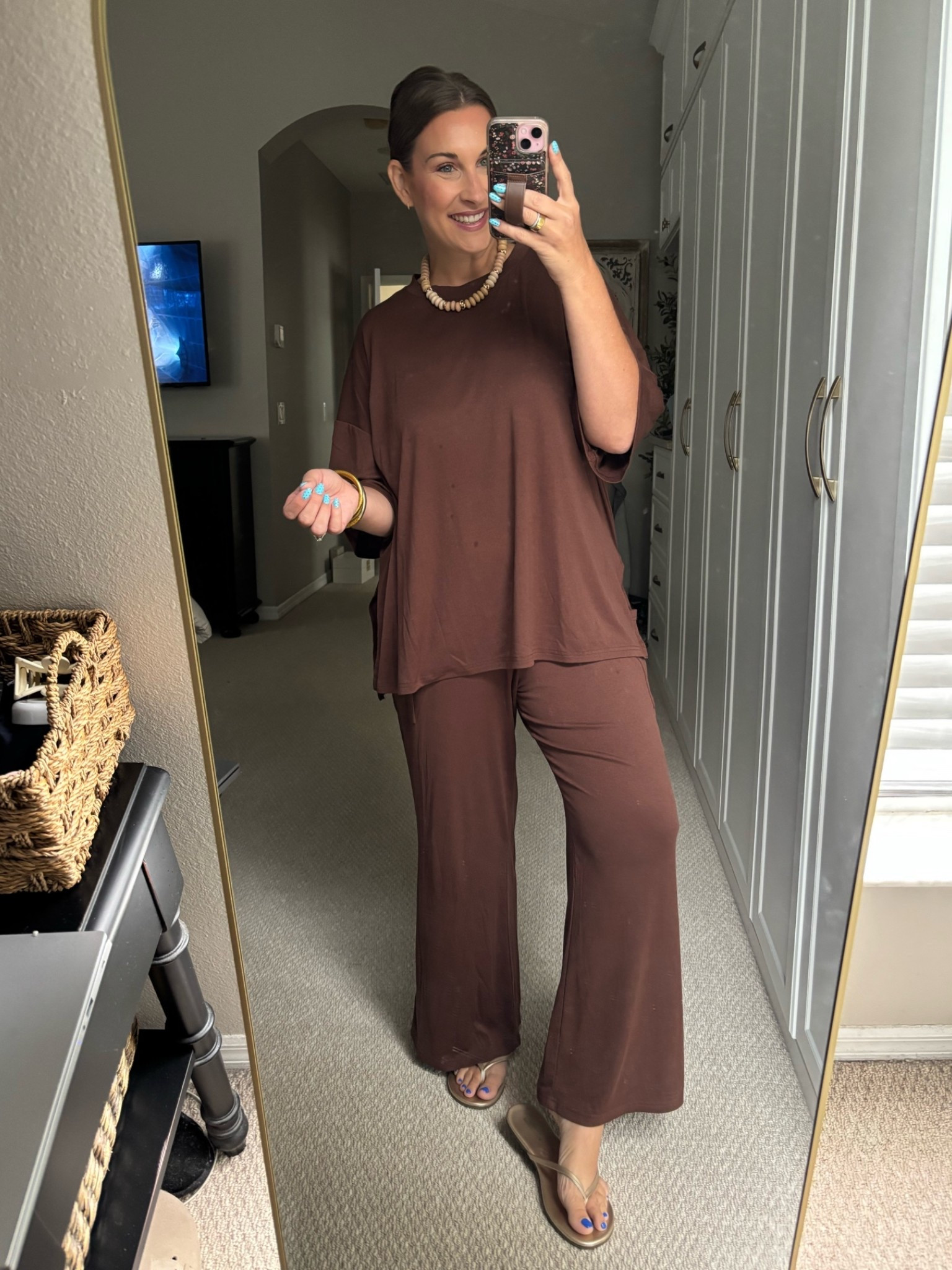 It’s a comfy fit for today! Love this lounge set that I’ve worn so many places! 

Super comfy & tts

#LTKootd #LTKgrwm #LTKmomlife