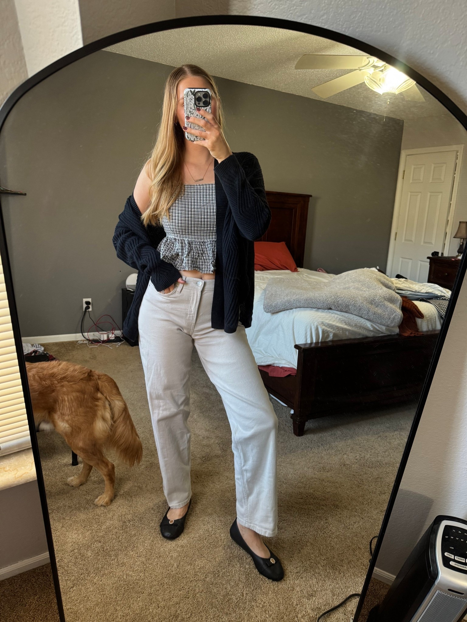 a cute fall(ish) outfit i put together!!

cardigan is thrifted!

#LTKGiftGuide #LTKootd #LTKHoliday