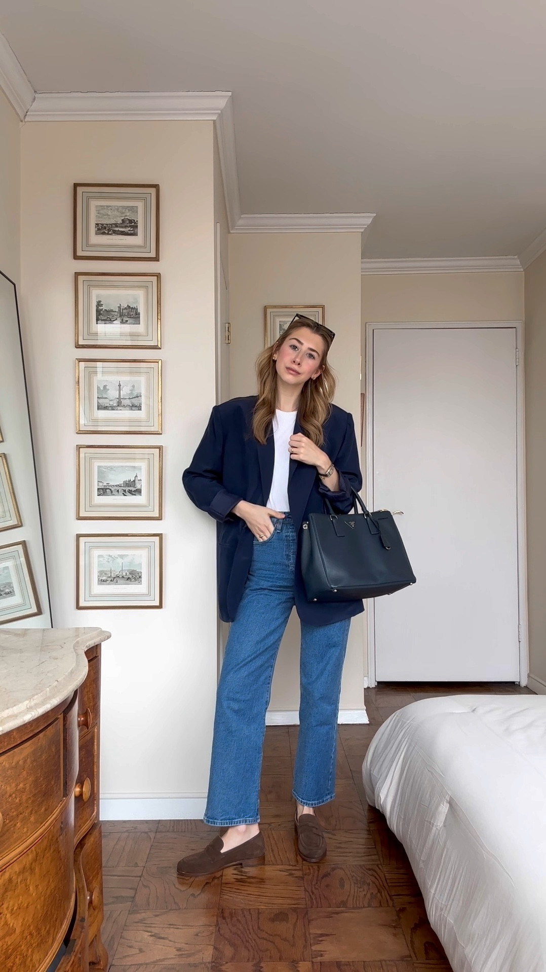 Thrifted blazer, Hanes tee, Levi’s jeans

#LTKWorkwear #LTKStyleTip