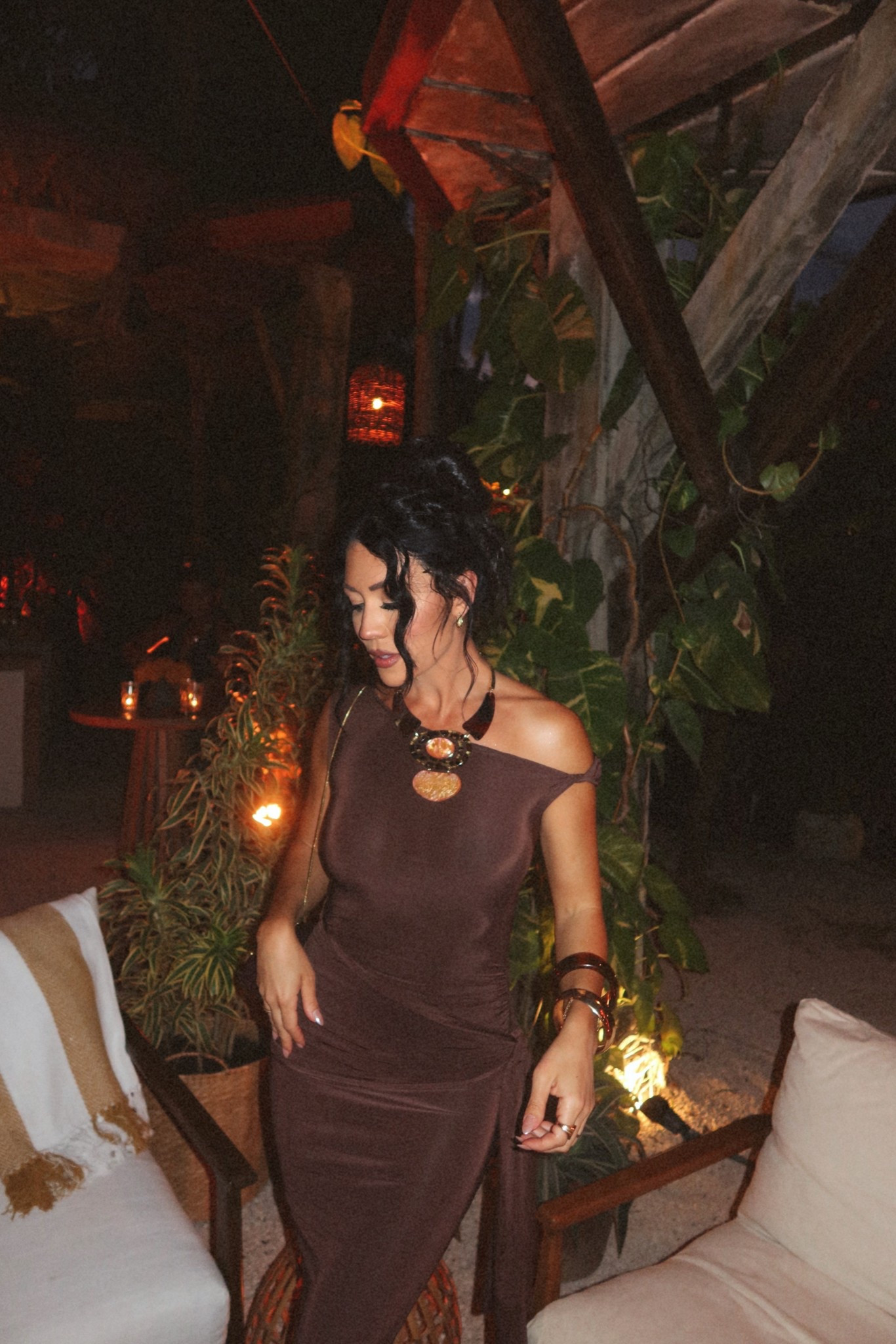 Resharing this pretty little thing slinky dress! I am in a size 0. It’s very stretchy and flattering! 

Brown dress
Wrap Dress 
Wedding guest 



#LTKWedding #LTKHoliday #LTKSeasonal