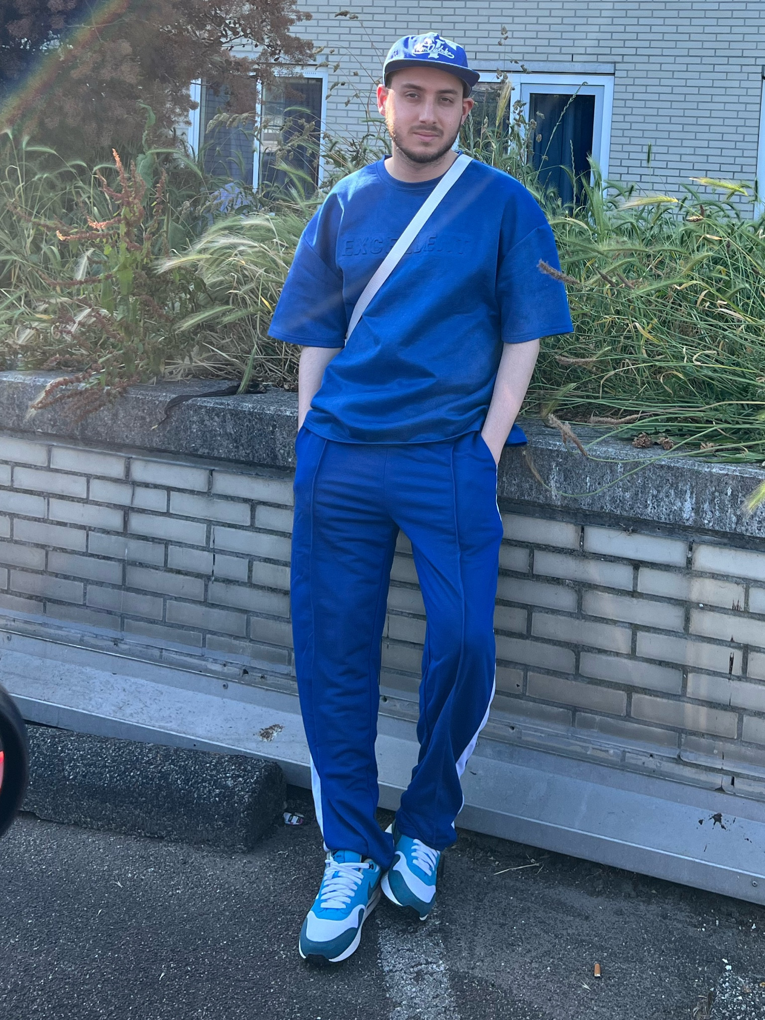 I was feeling blue 💙 

Shoes: Nike Air Max (old collection)
Hat: Von Dutch

The rest of the outfit is from SHEIN 😄 

#LTKeurope #LTKFind #LTKmens