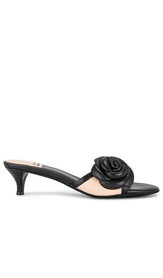 Yearn Mule in Black & Natural | Revolve Clothing (Global)