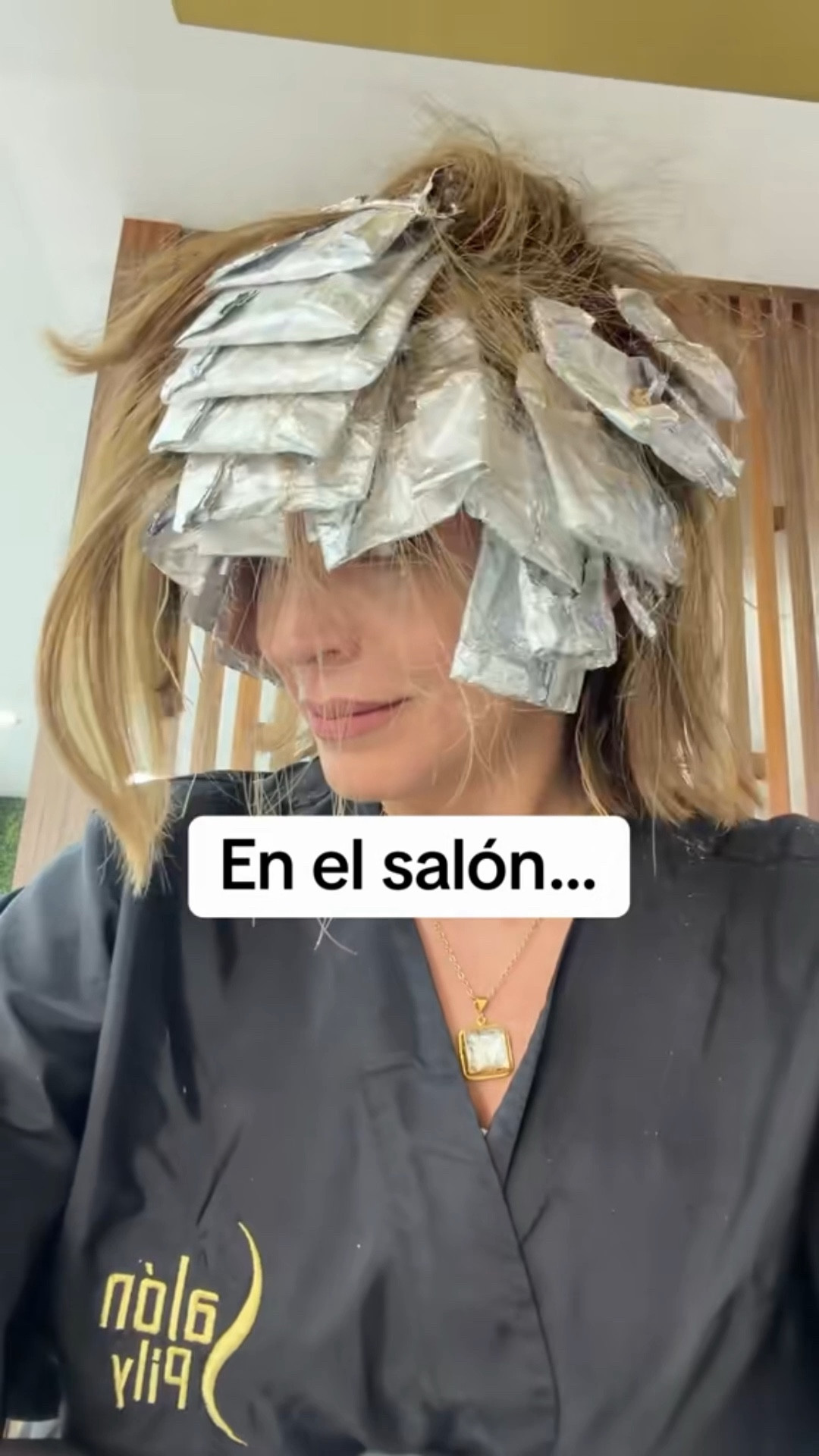 En el salón… pero con zapatos bonitos 🤩

#LTKOver40 #LTKootd #LTKSeasonal