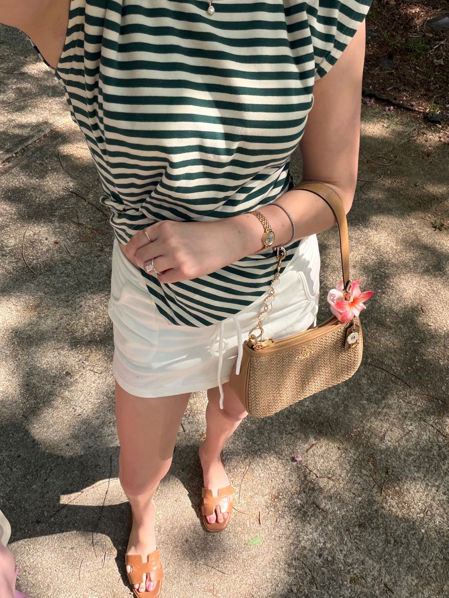 OOTD
Coach outlet Raffia Teri
Cider striped green and white asymmetrical t shirt
White cotton skirt with built in shorts
Steve Madden sandals
Tissot lovely watch 19.5 mm