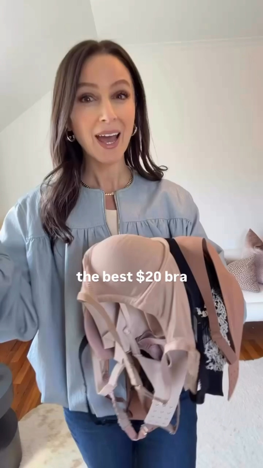 I have tried so many bras and I couldn’t believe how comfortable this one is for how much lift and support it gives. And for the price it’s a no-brainer! I’m a 34D and did a size medium!