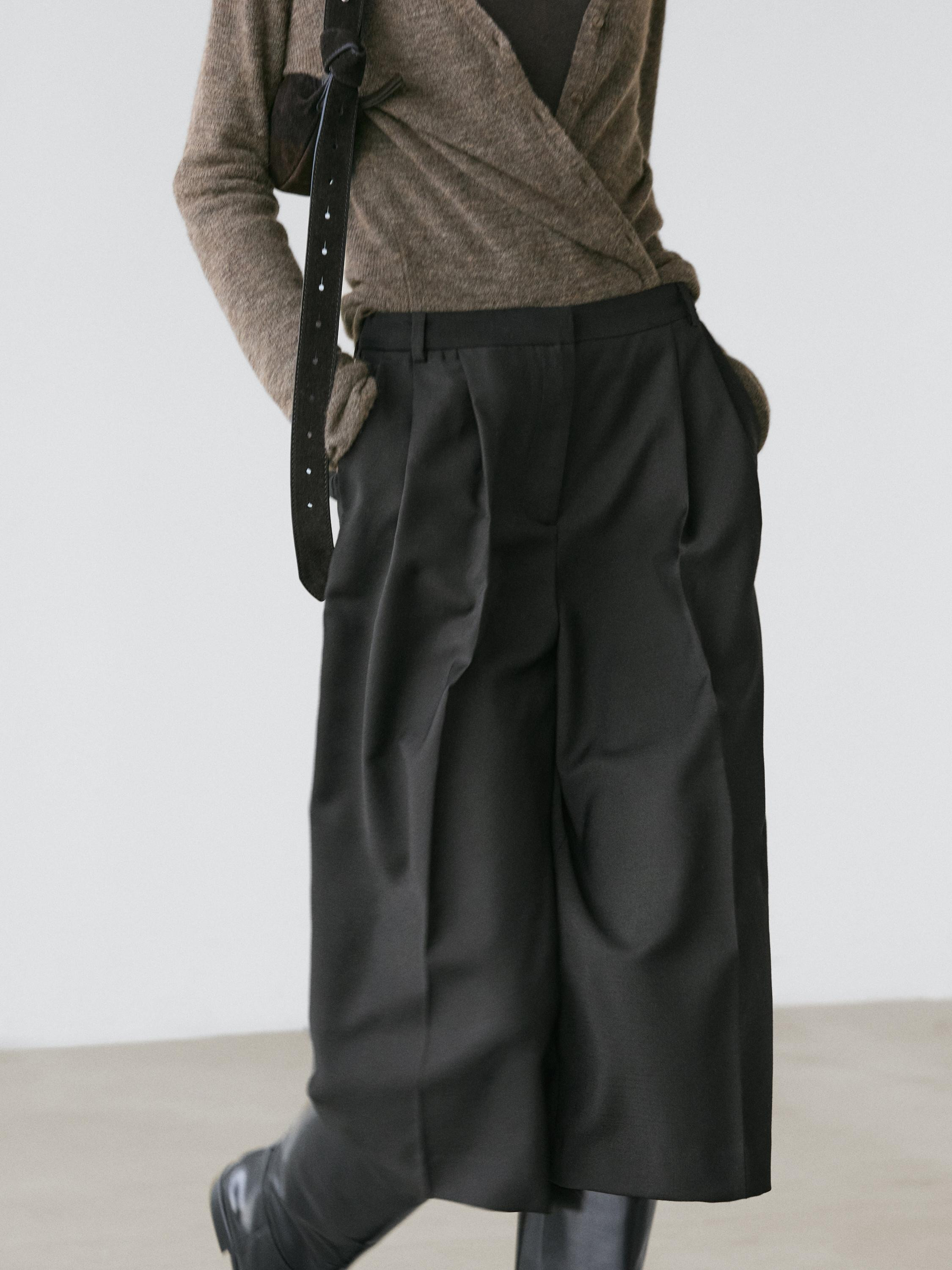 Lange Bermudashorts aus Wolle | Massimo Dutti DE