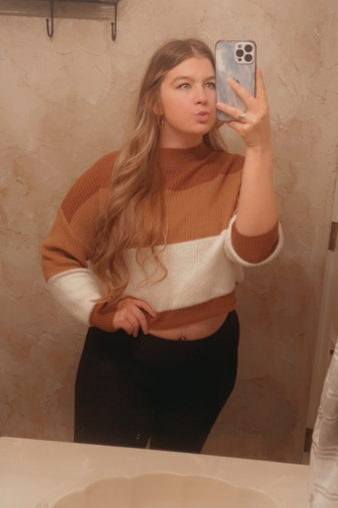 Such a comfy sweater! I’m obsessed!! 
Size Medium 

#LTKBeauty #LTKSeasonal #LTKMidsize