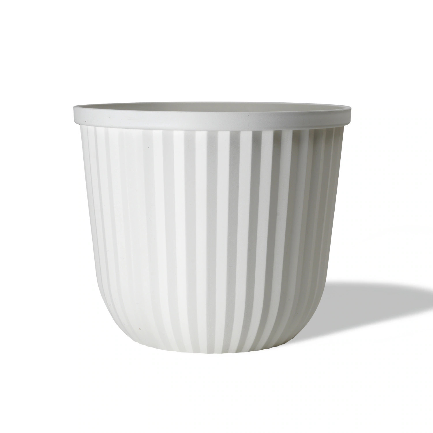 Style Selections Round 12.13-in W x 12.13-in L Off-white Recycled plastic Indoor/Outdoor Planter | RT1875H-WH | Lowe's