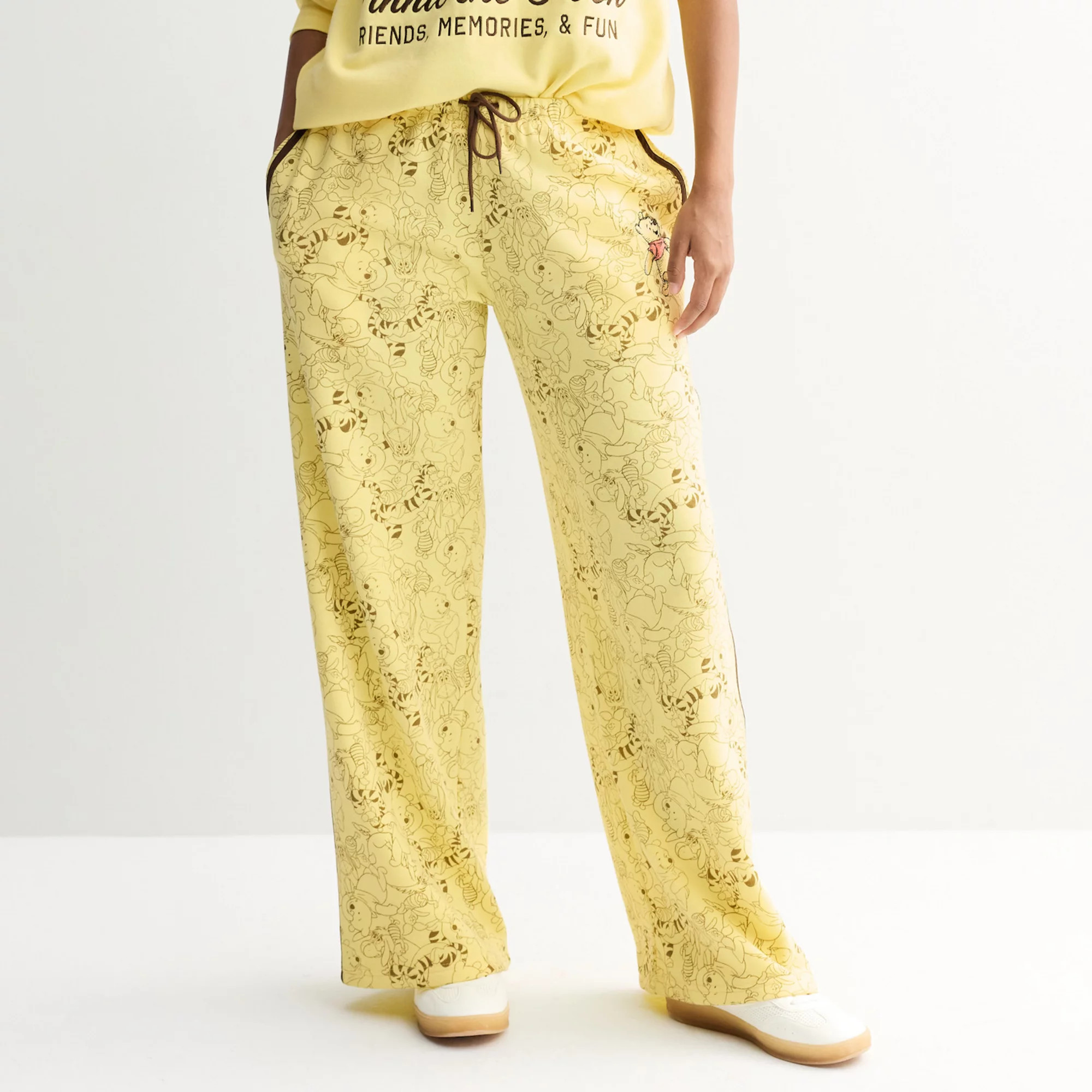 Juniors' Disney's Winnie the Pooh Characters Allover Print Graphic Lounge Pants | Kohl's