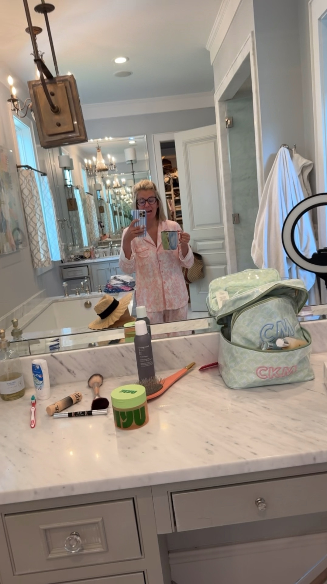Don’t mind the ring light in the corner- haha!

My morning must haves …


#LTKselfcare #LTKmorningroutine #LTKdayinmylife