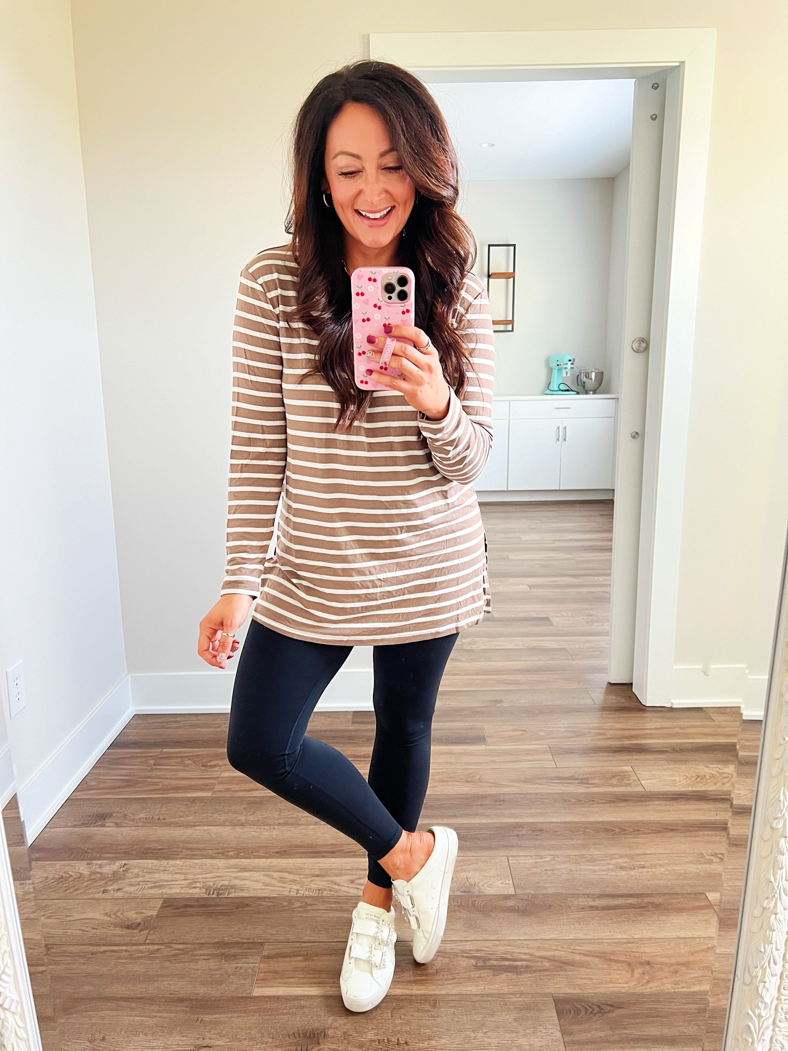 OLD NAVY HAUL 🛒
• medium tee
• medium leggings 
• sneakers true to size 

#LTKSaleAlert #LTKFindsUnder50 #LTKStyleTip