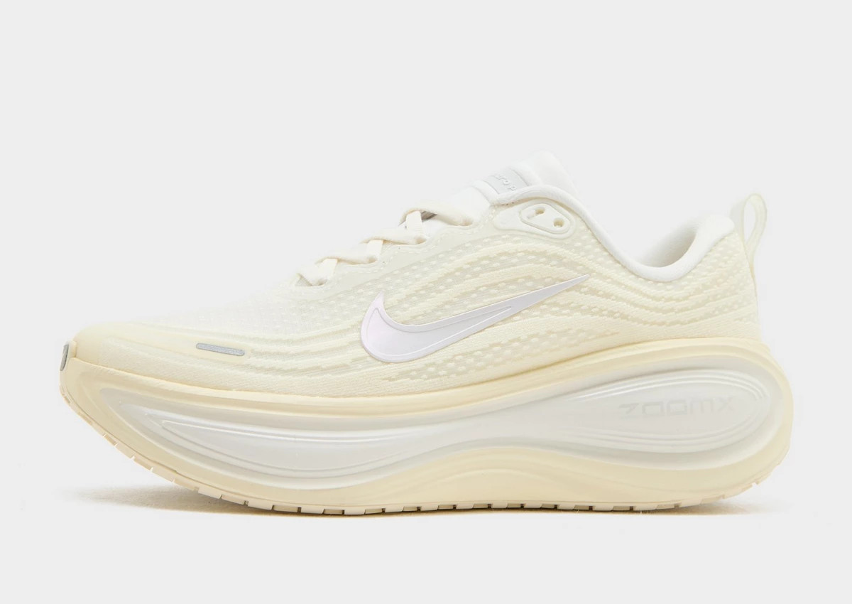 Nike Vomero Plus Women's | JD Sports (UK)