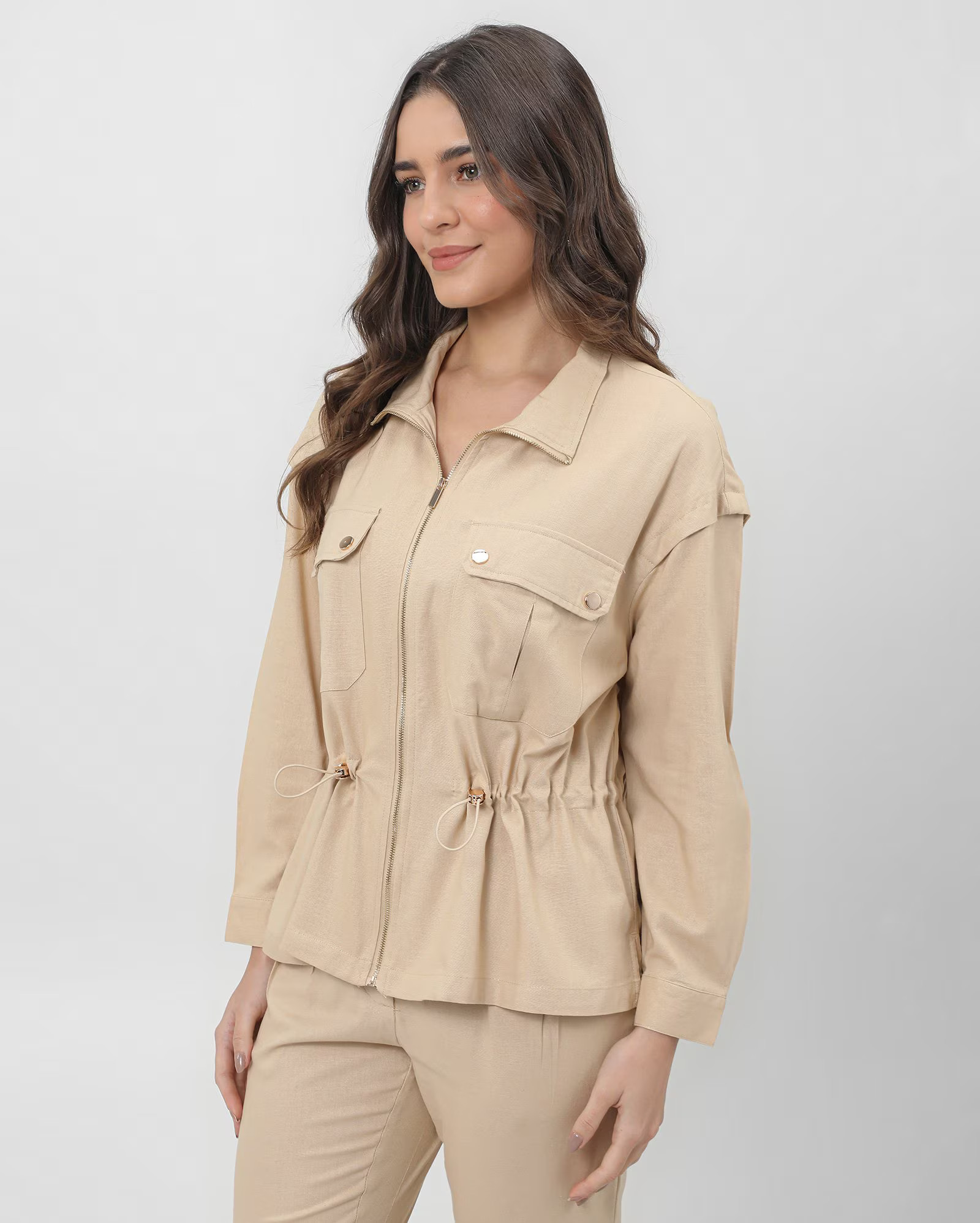 Jaqueta feminina parka de viscolinho bege | AK by Riachuelo | Riachuelo (BR)