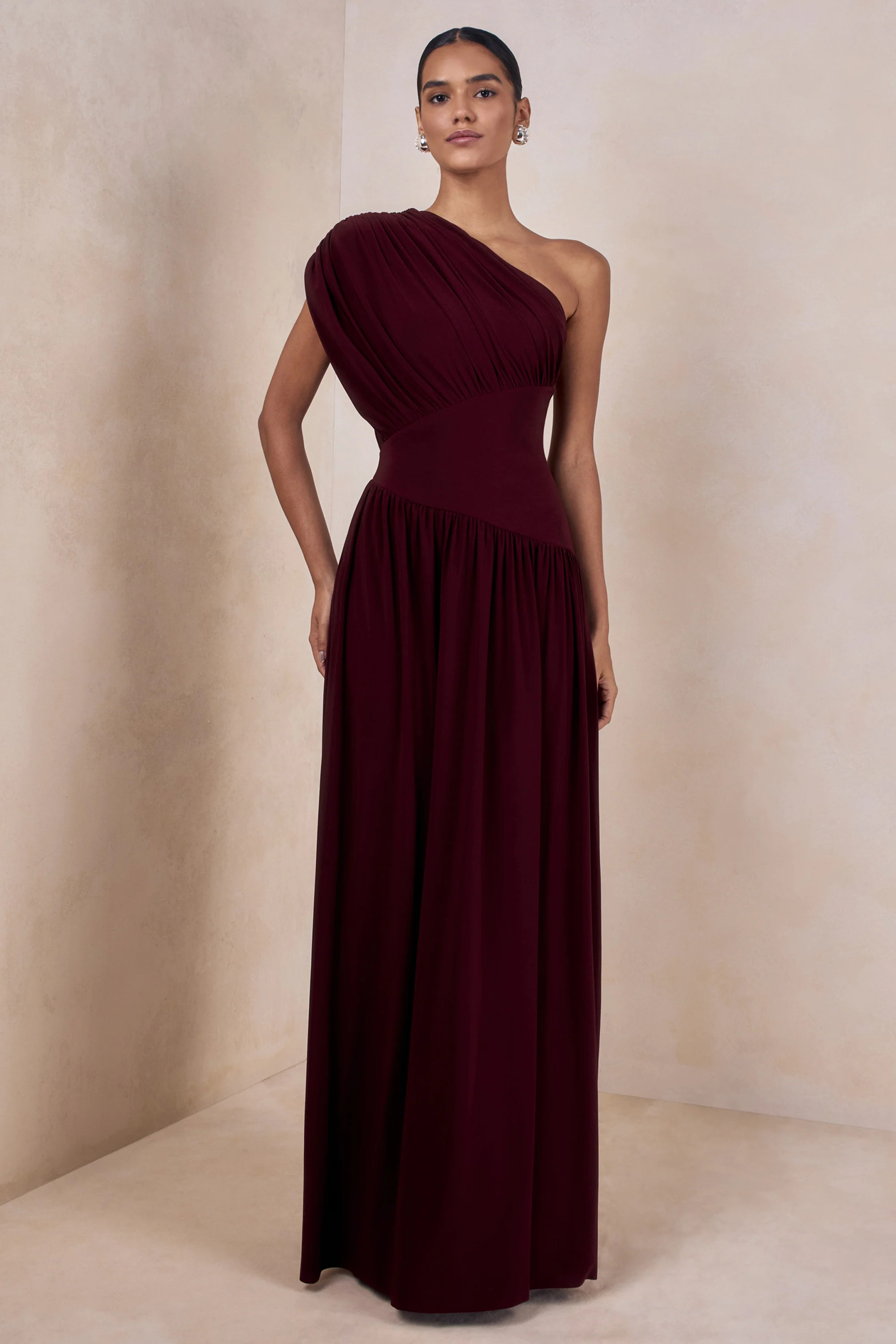 Kelsey | Burgundy Asymmetric-Neck Maxi Dress With Ruched Detailing | Club L London