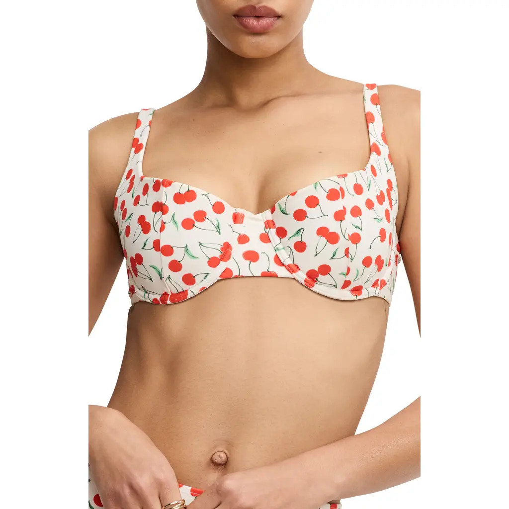 Good American Cherry Underwire Bikini Top in Snow Cherries 04 at Nordstrom, Size X-Small | Nordstrom