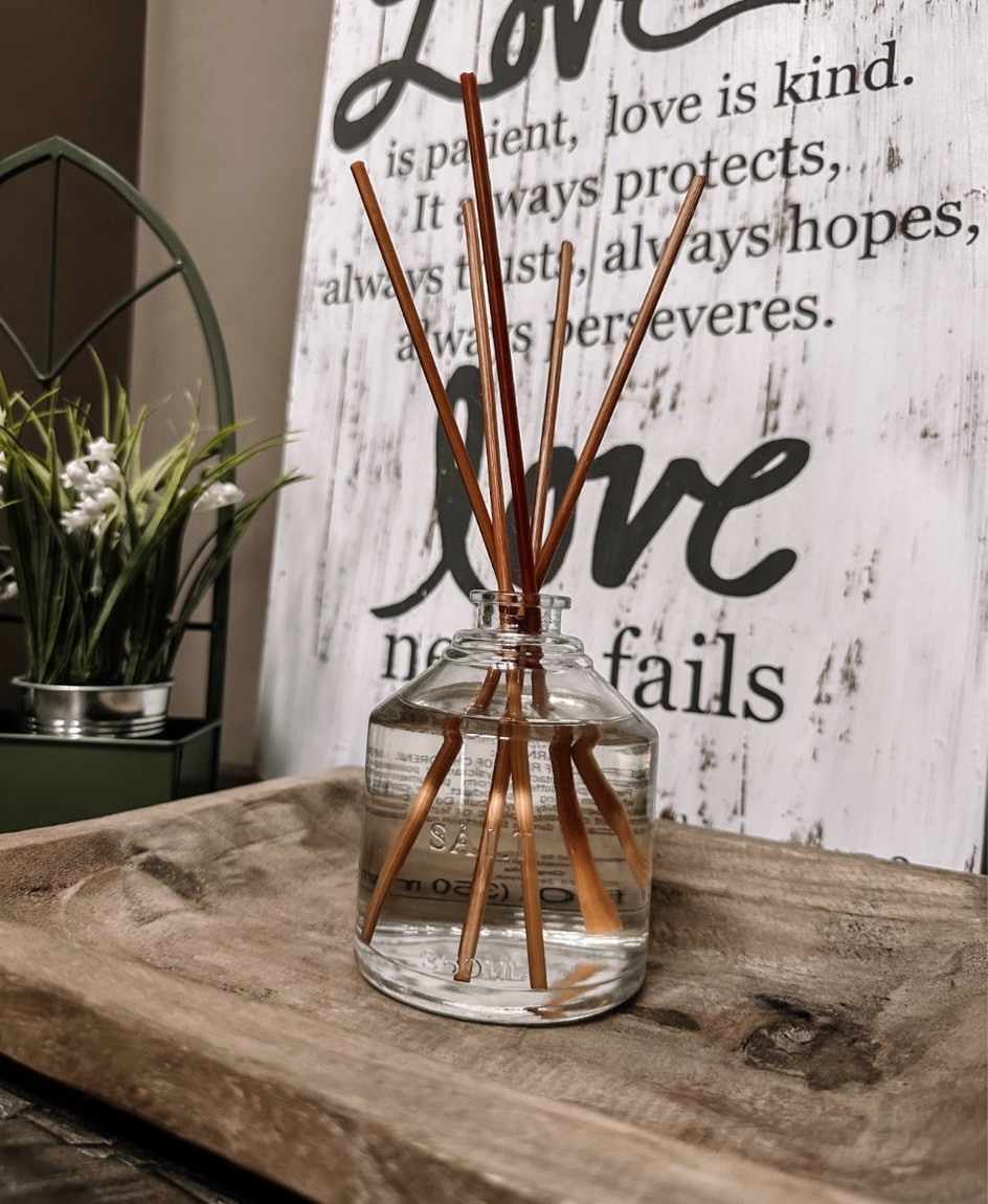 I swear, there’s nothing better than a clean, fresh smell in your entryway 🙌🏽

#LTKhome #LTKGiftGuide #LTKunder50