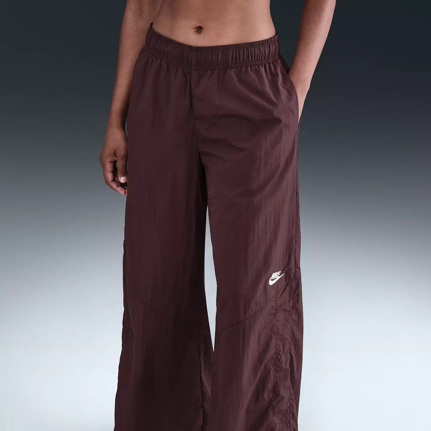 Nike Women's Sportswear Wide-Leg Woven Pants | DICK'S Sporting Goods