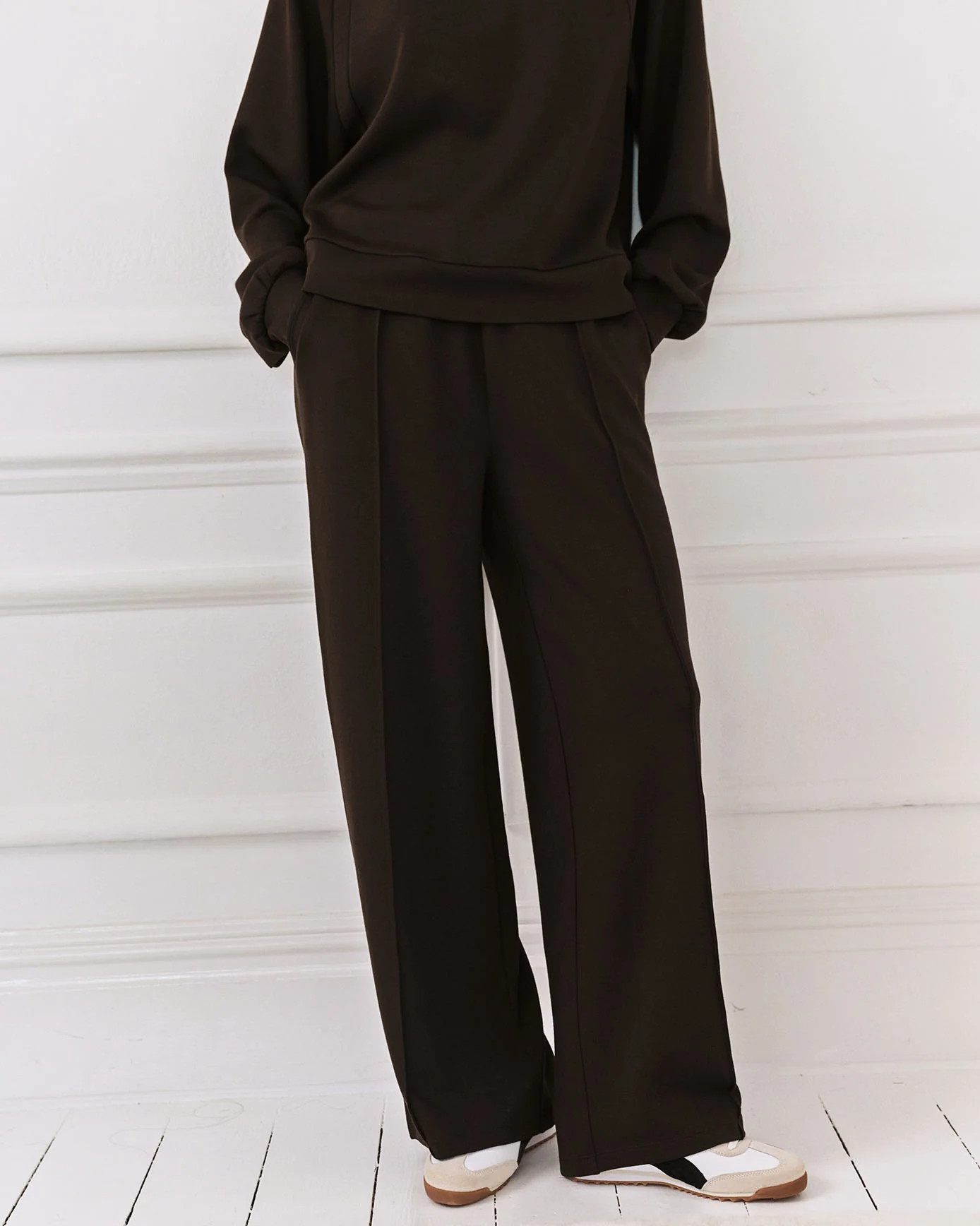 LuxeComfort Scuba Joggers - Brown | Chelsea Peers NYC