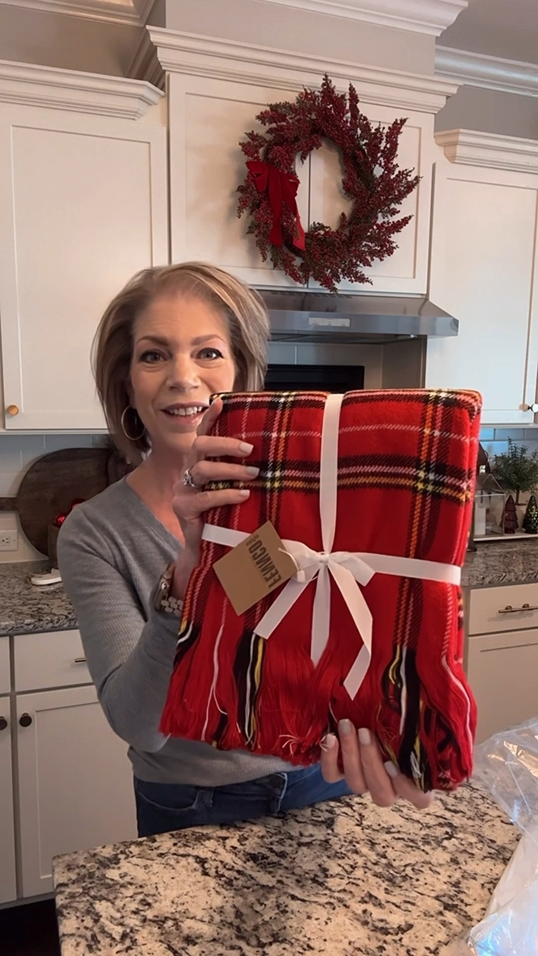 I’ve been inspired by the Ralph Lauren Christmas!! Love this cozy red plaid throw blanket♥️



#LTKHome #LTKSeasonal #LTKHoliday