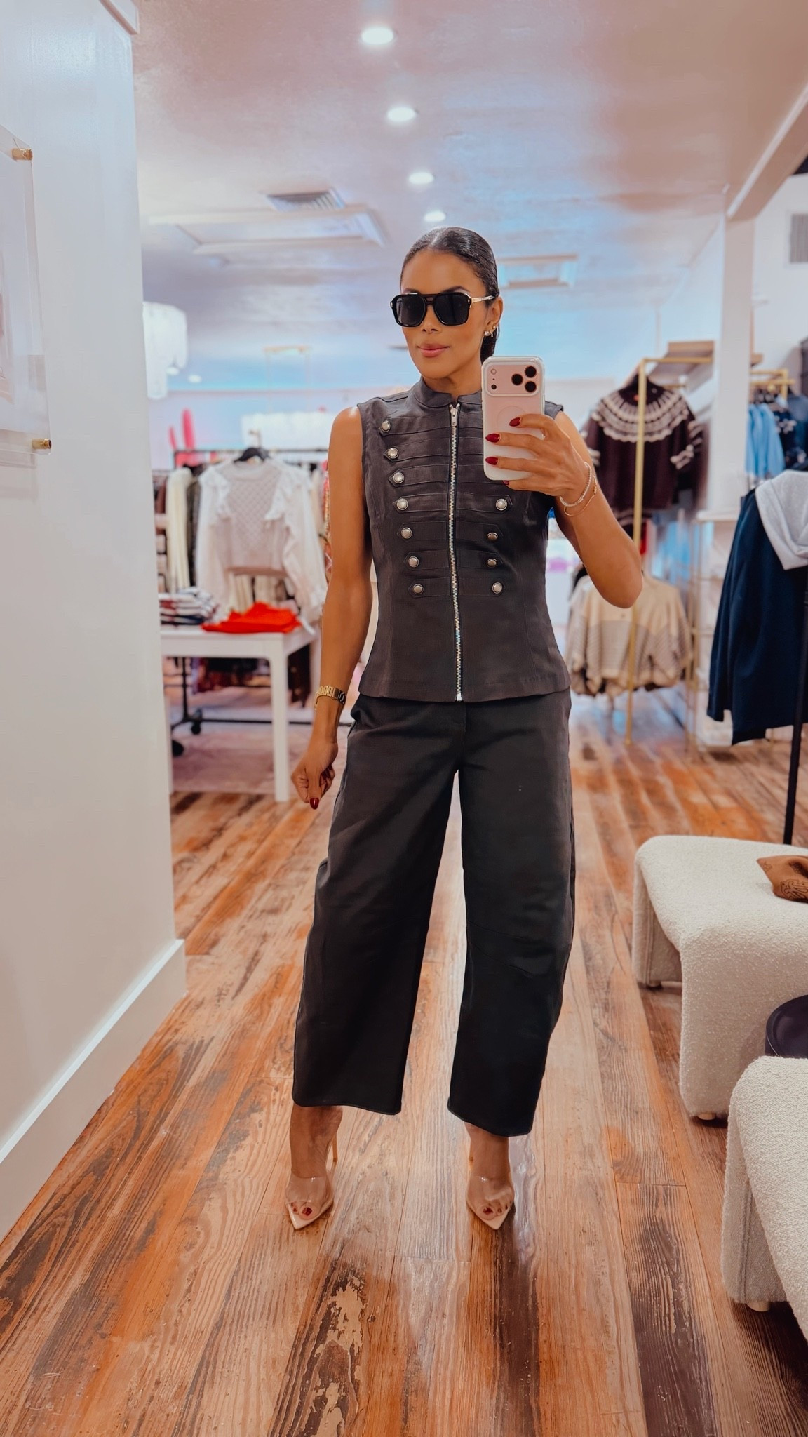 I know my girls whom can pull this look off! Ladies you know who you are. All I’m saying the band vest and jackets are trendy and yall can just call me young Janet because Controllllll😂🔥 it’s a whole vibe and I’m here for it! TTS wearing S