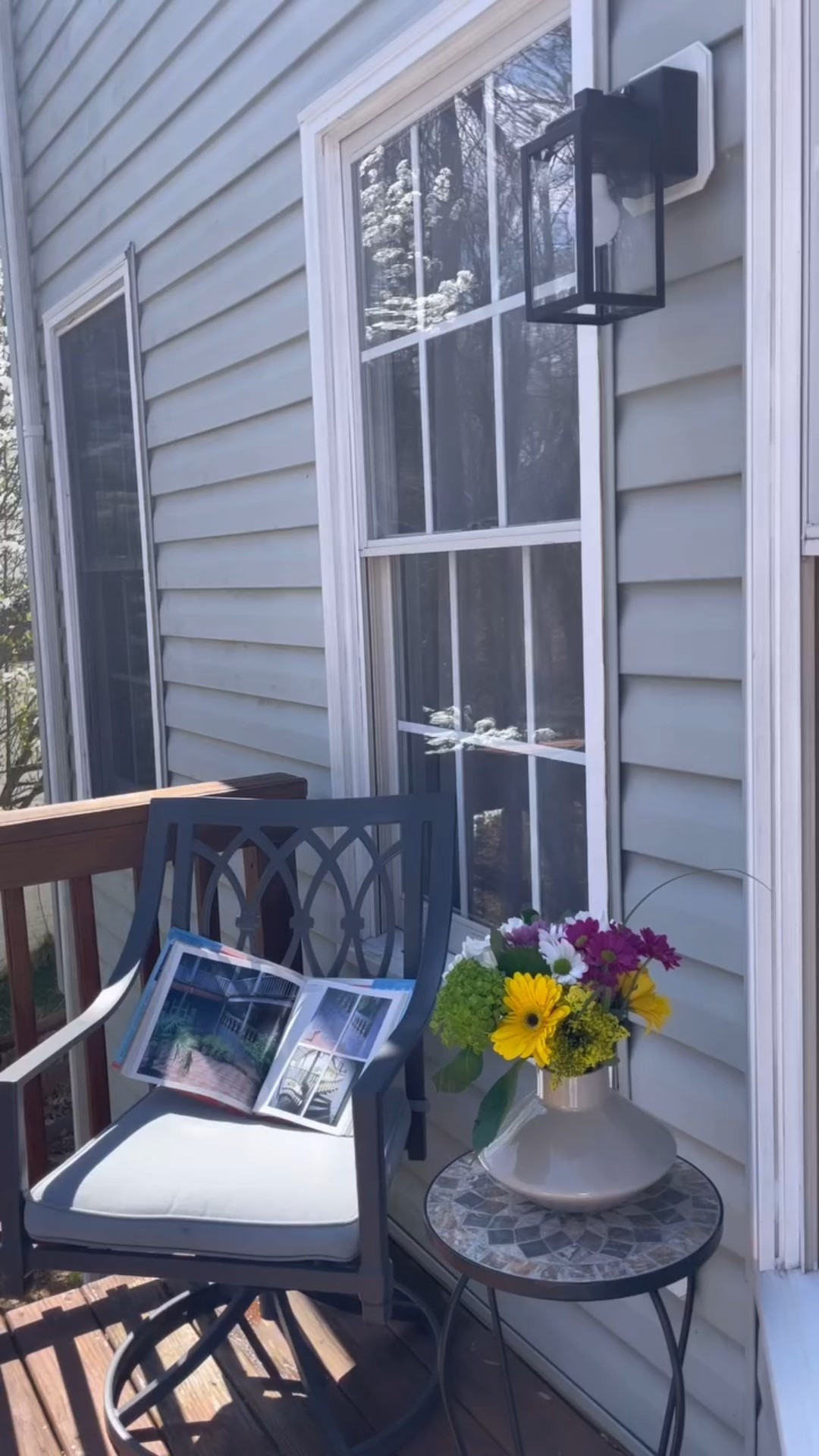 Let your home shine as bright as your dreams, with lighting that adds a magical touch to your exterior. 

@quinzeeeeeeee 

#homevibes #outdoorcharm #lighting #outdoorlight