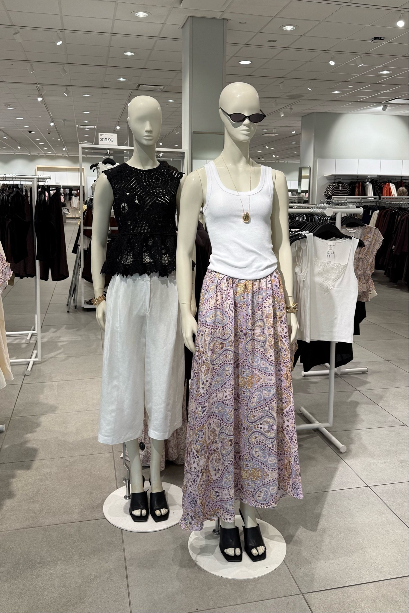 What’s new at H&M . Simple and easy summer outfits

#LTKSeasonal #LTKSaleAlert