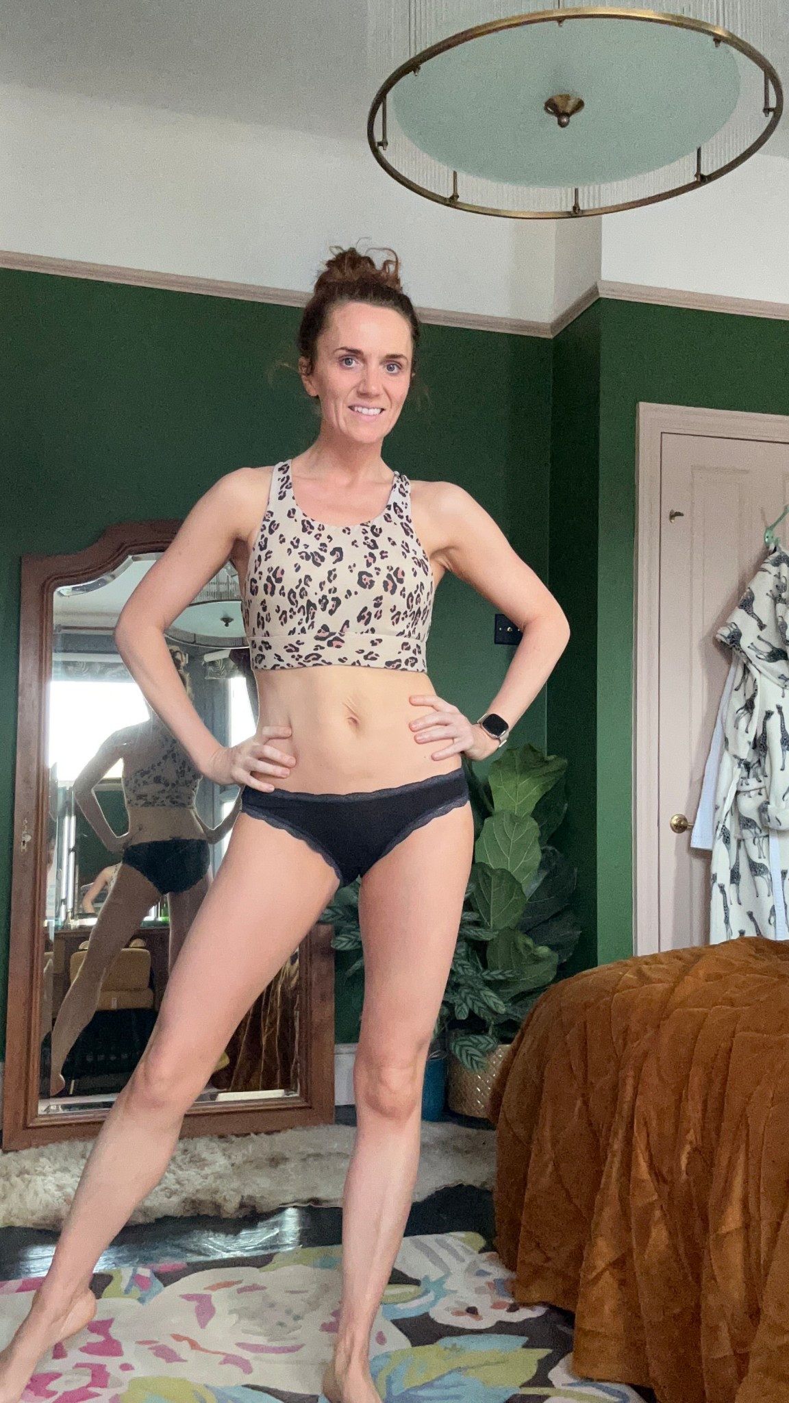 Fake tan for the pale girlies!!!