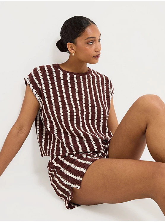 Burgundy Striped Boxy Crochet Co-ord Top
Price is now
£14

(
11 Customer reviews
)

Size guide
Choose size

8

10

12

14

16

18

20

22

24

CHOOSE SIZE
SHOP THE LOOK
Find in store
Collection & Delivery Options
FREE Click & Collect Available
Next Day Delivery from £5.50
FREE Returns available
 | George